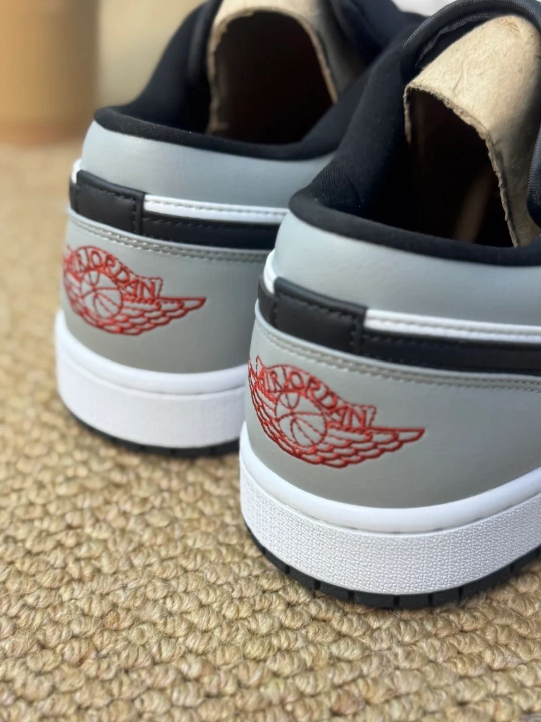 前女友送的礼物,不太懂细节。求大神鉴定