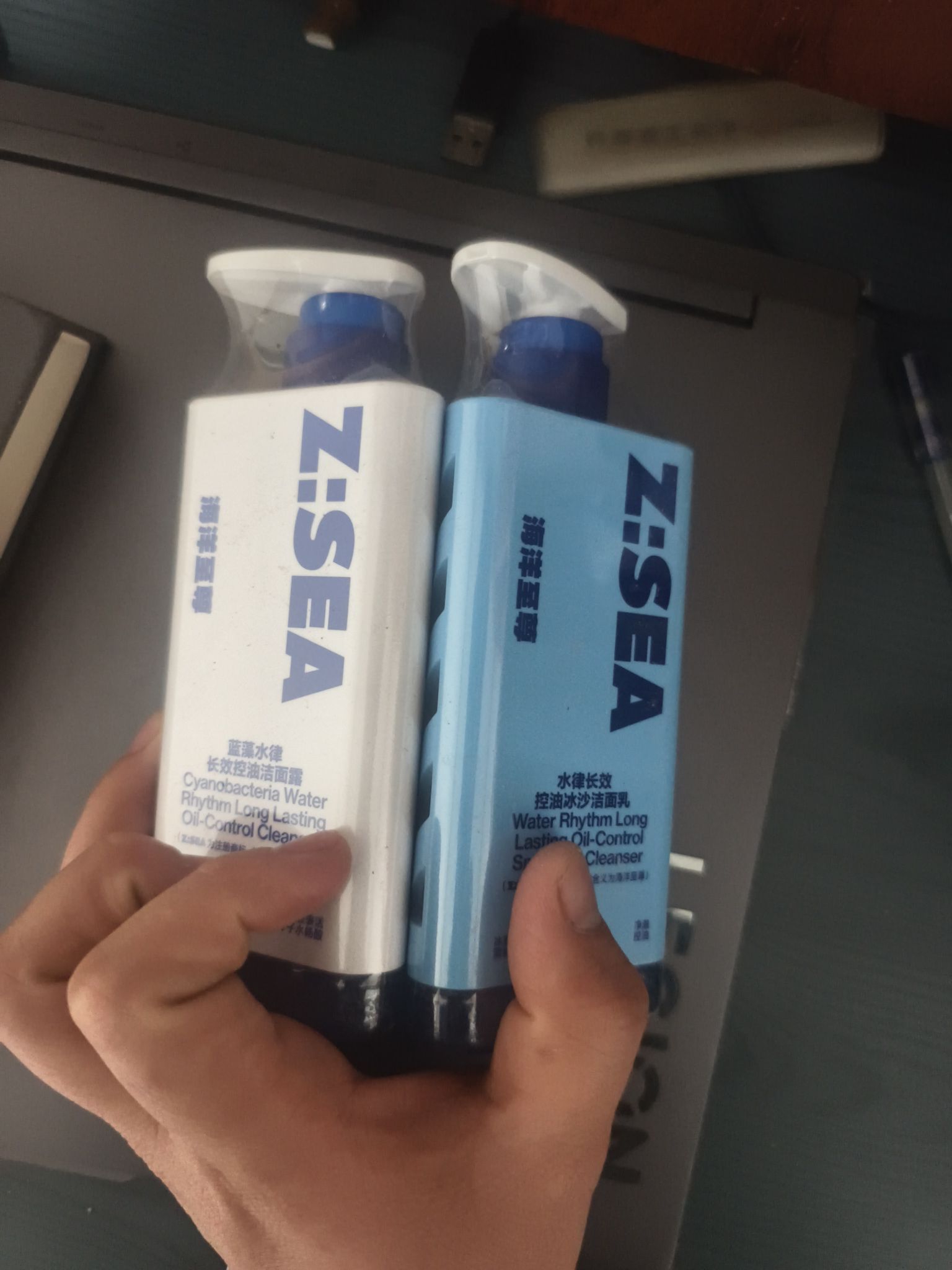 自从我购买了这款针对毛孔问题的护肤品，使