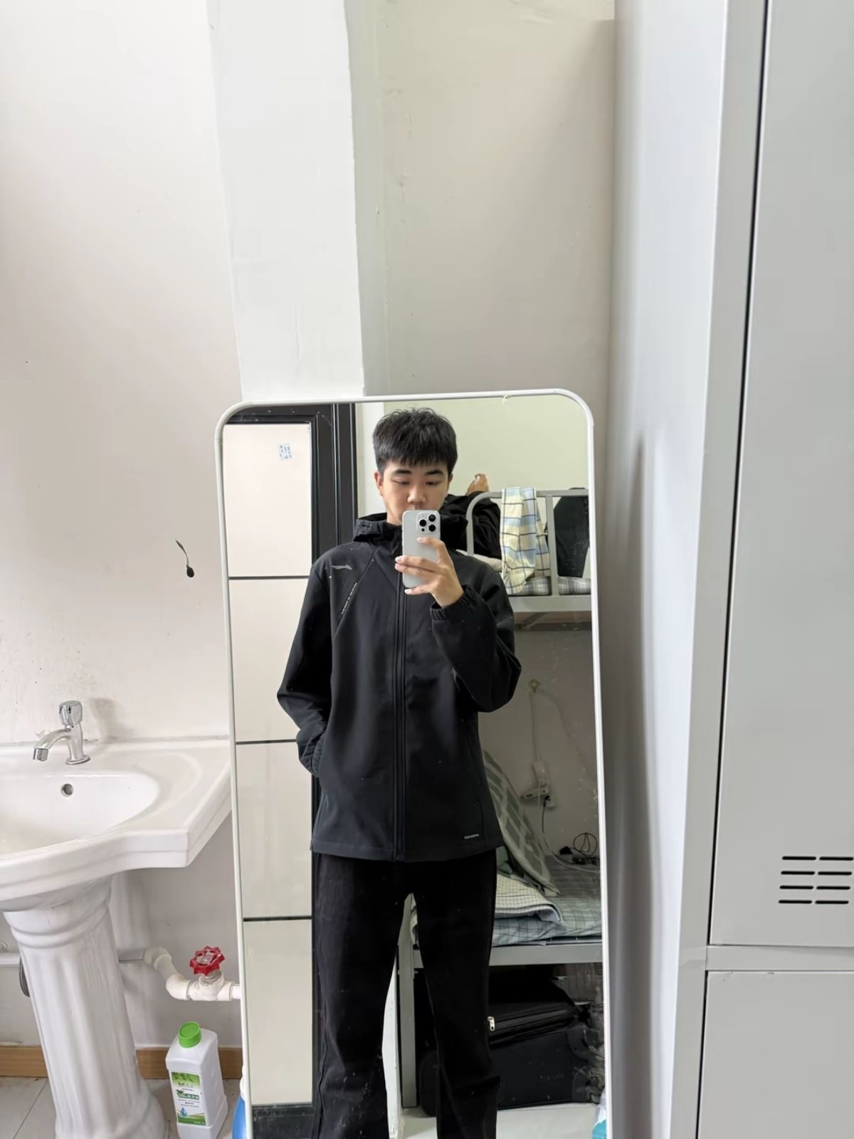 春季男生外套闭眼冲！这李宁三合一风衣灵活到省心
