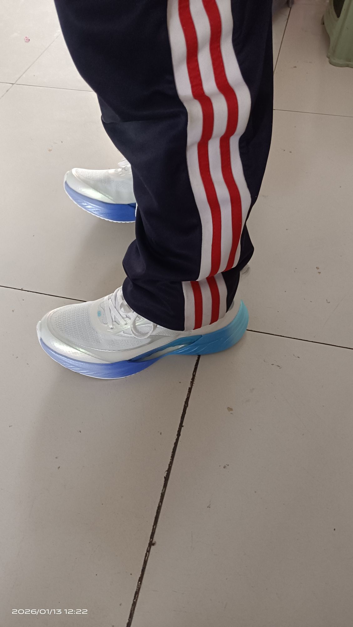 鞋子很好，质量不错，非常满意
