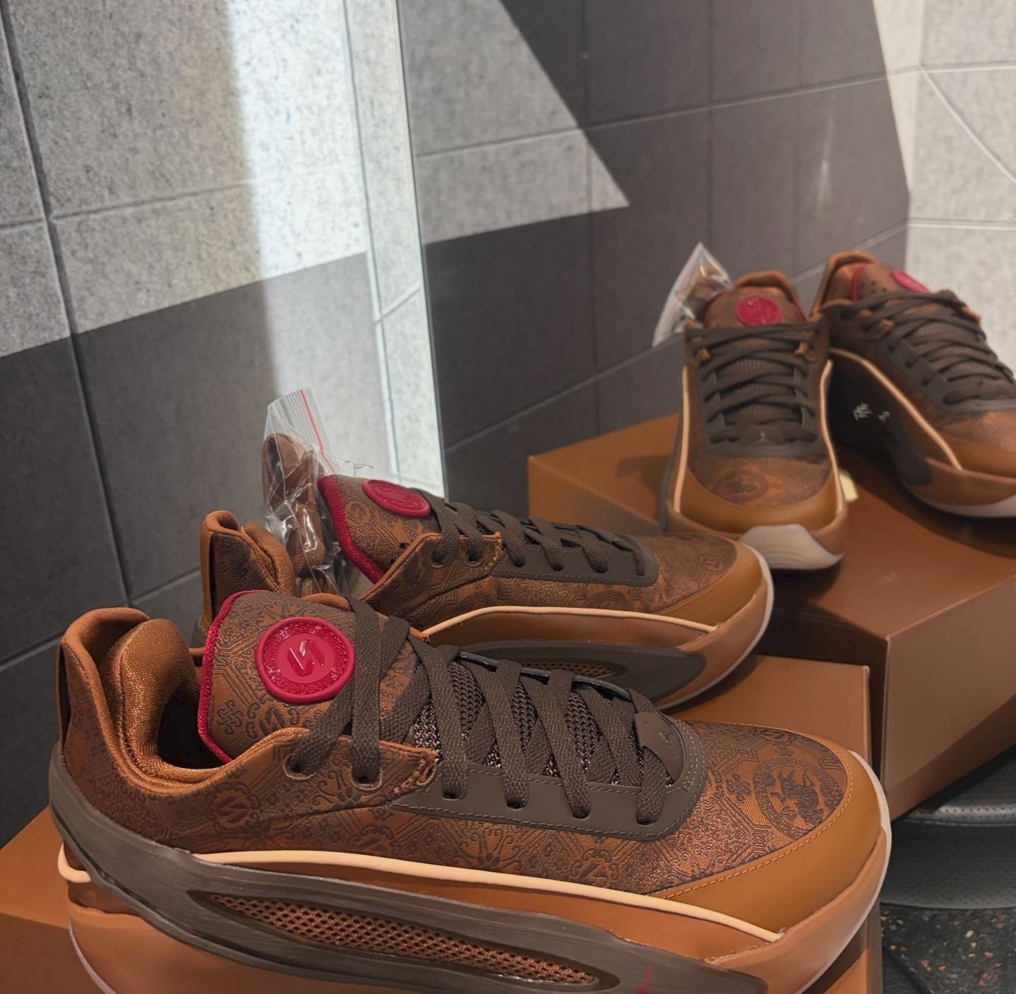 🐎 赤焰战马 | Luka 5 “Year of the Horse” 马年限定开箱