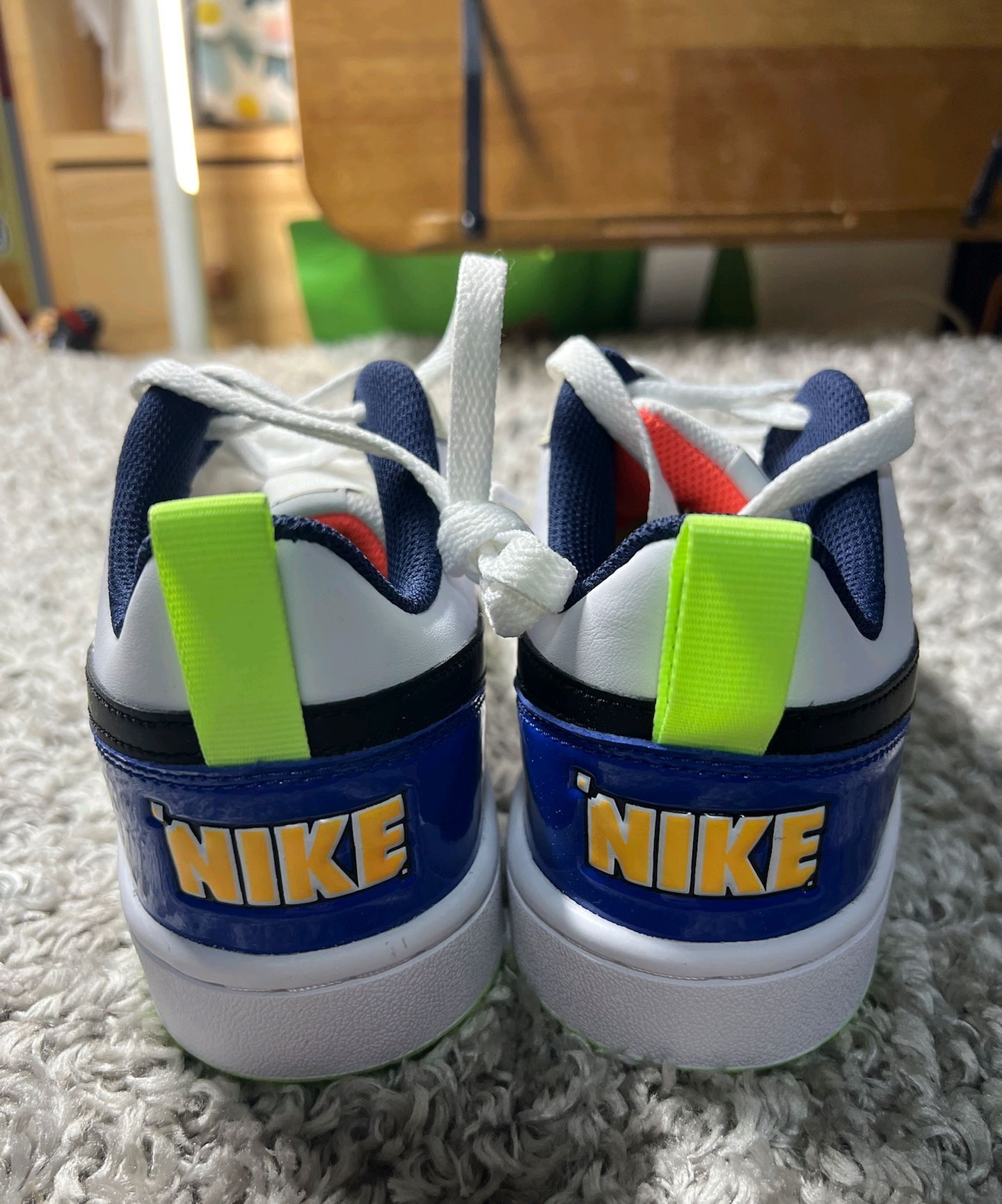 🍍耐克酷菠萝|一双把“冬天”变成“游乐场”的低帮小板鞋