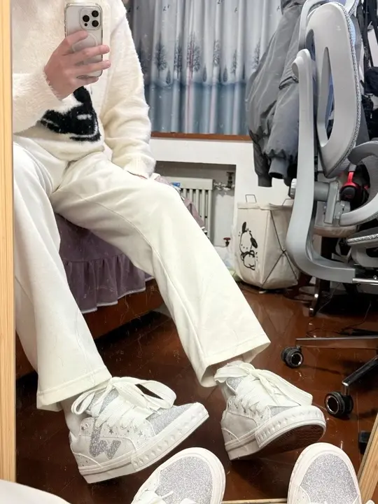 亮晶晶嘟#分享穿搭 #今天穿什么#板鞋#一开价