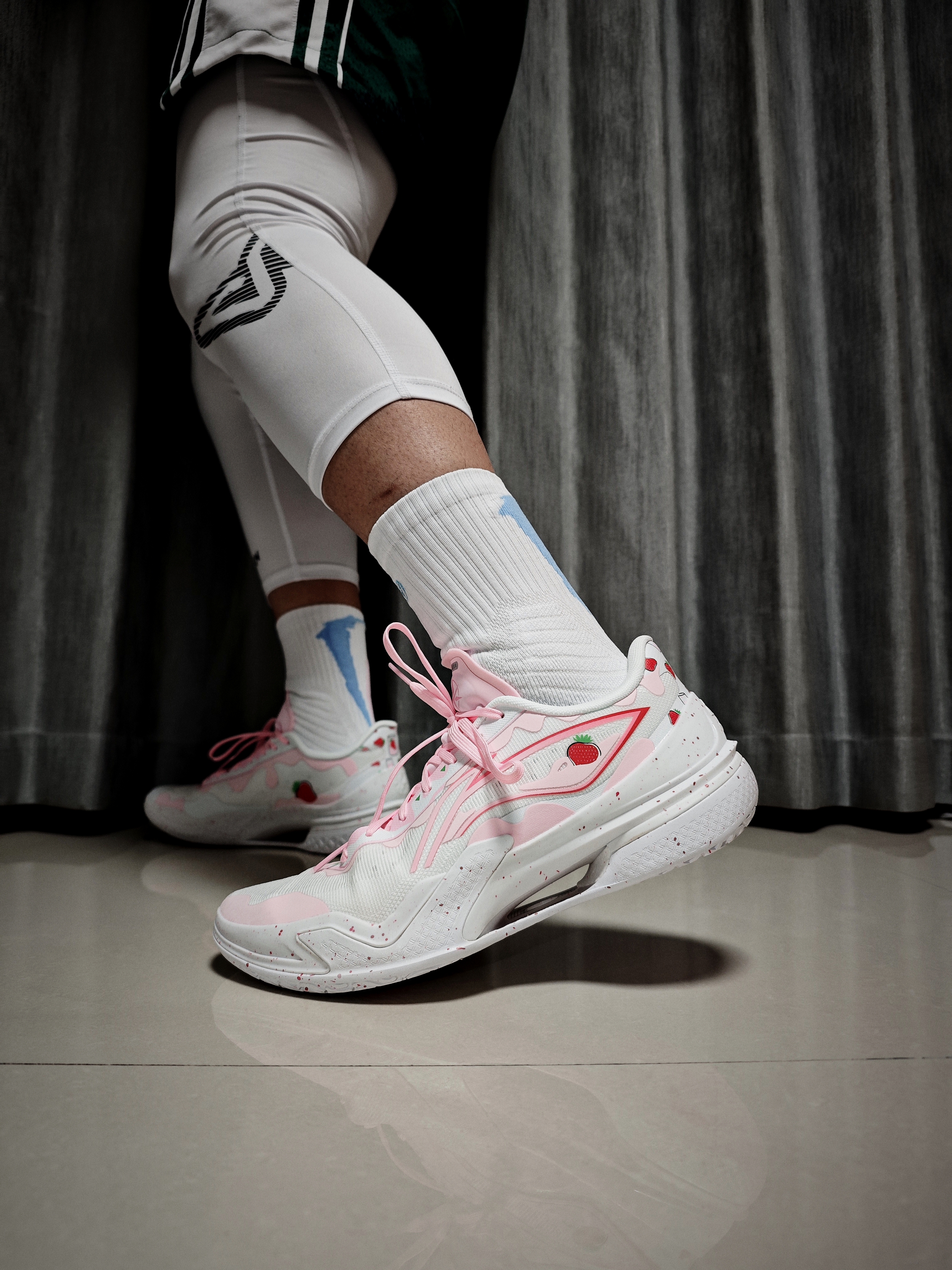 🌈利刃5草莓奶昔丨猛男粉实战鞋甜度性能双在线