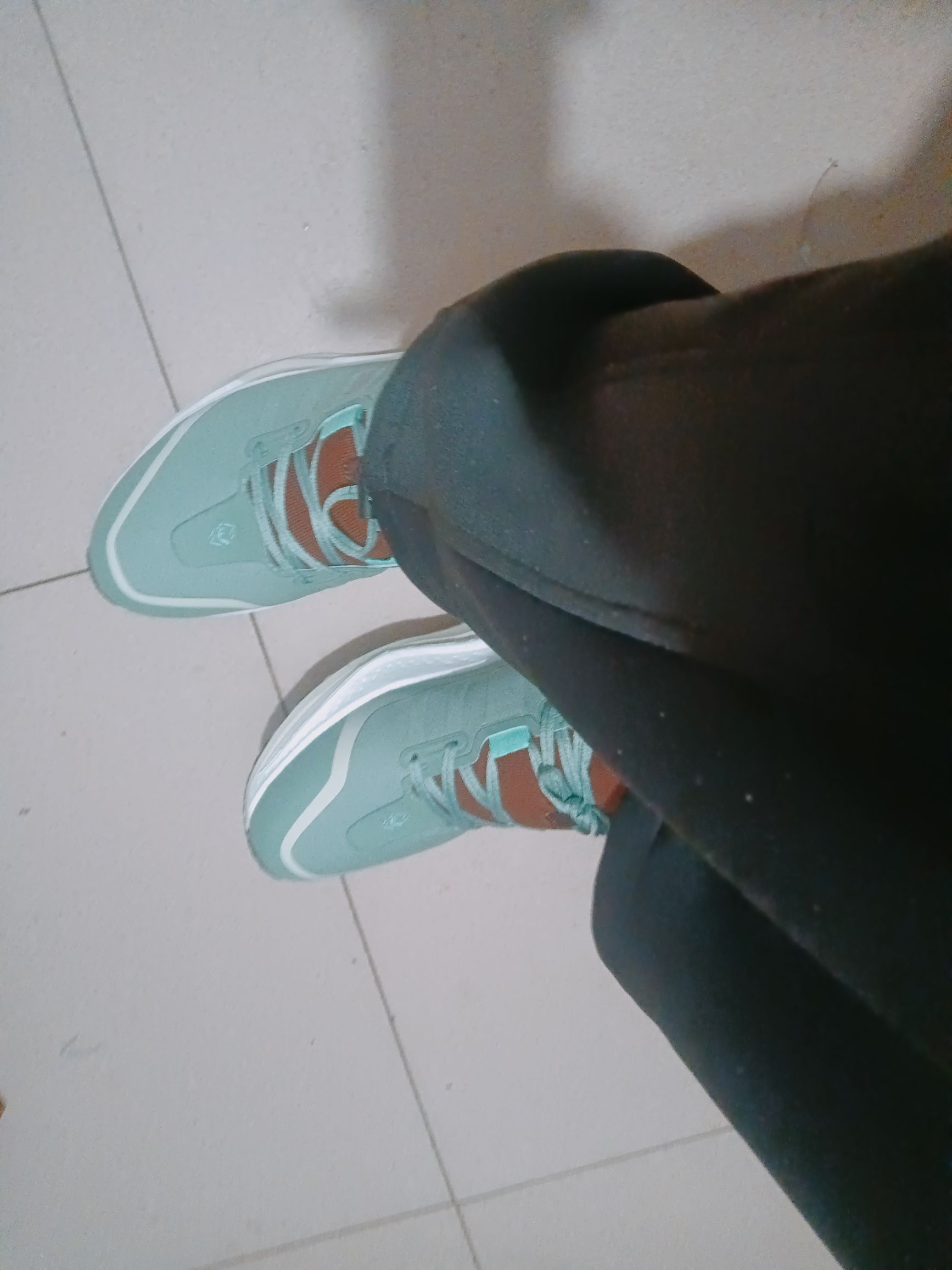 非常舒服，😎，非常感谢👟球鞋名称：赤焰4