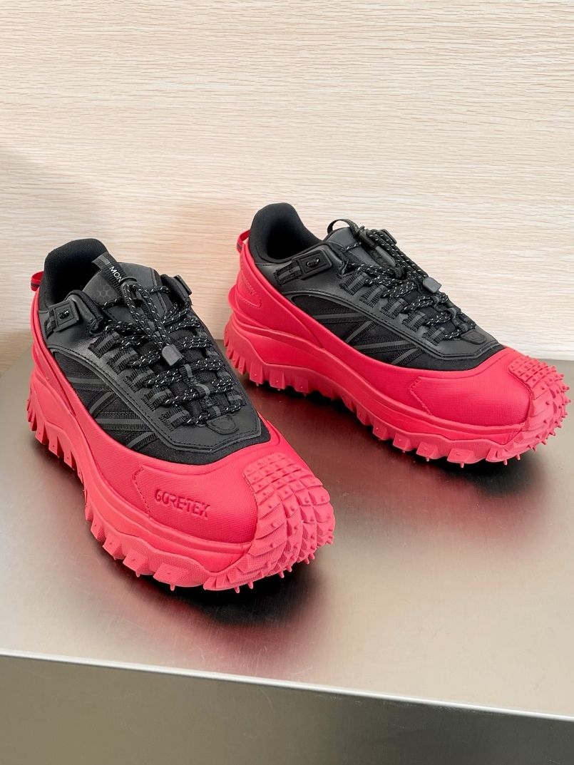 Moncler Trailgrip与雨夜通勤:一双能给你“确定性”的潮鞋
