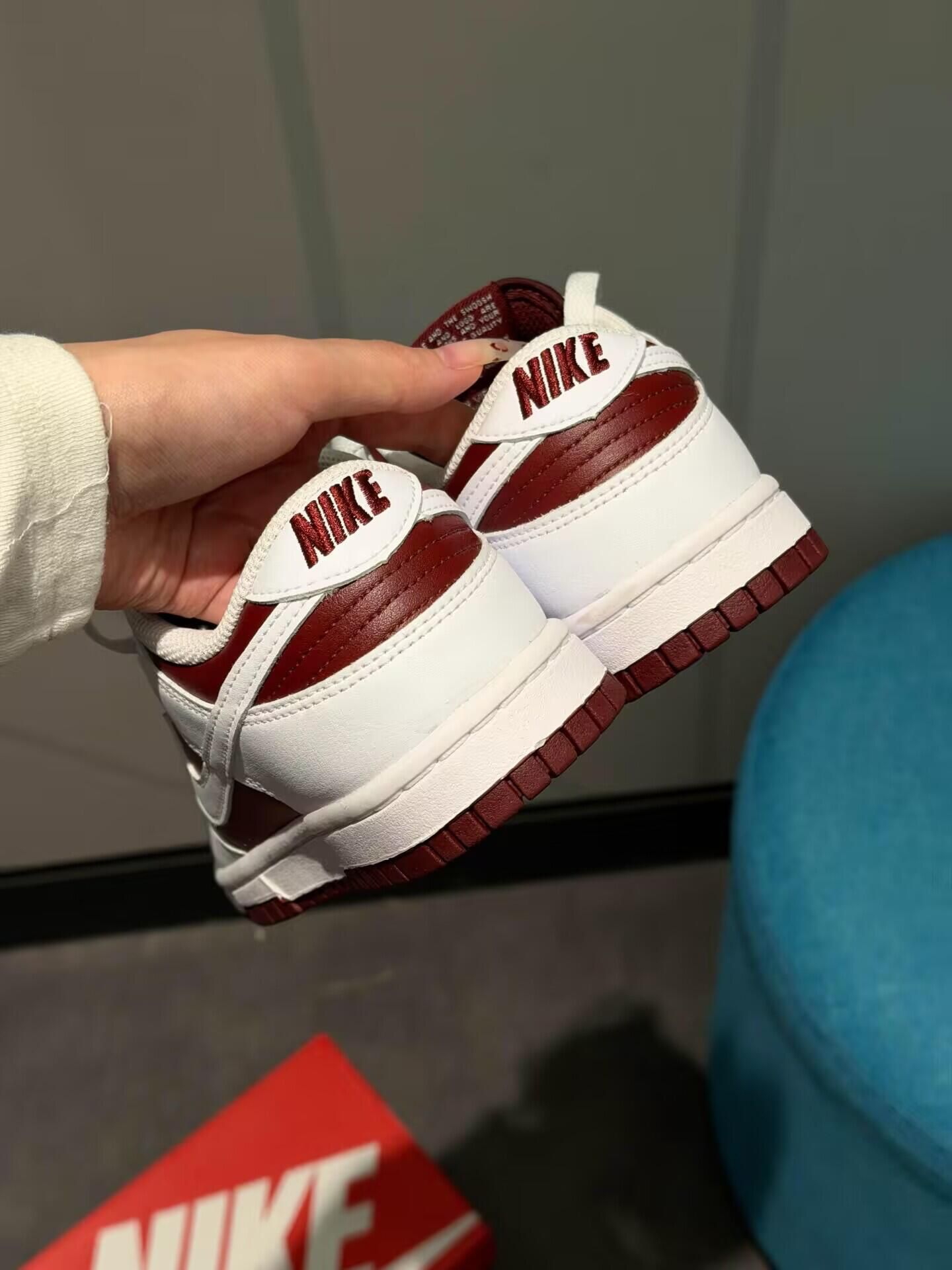 Dunk白酒红真的越看越耐看!