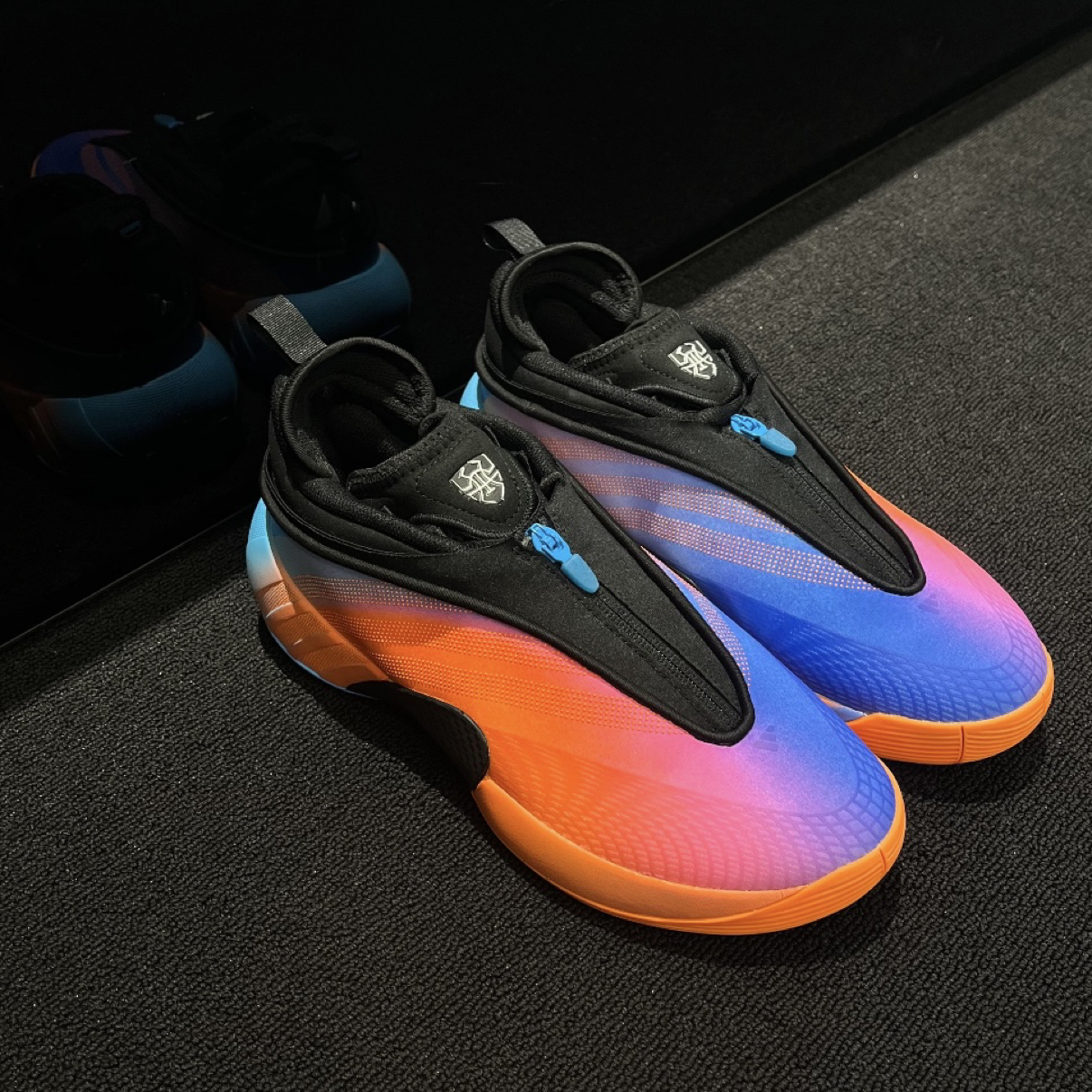 疾速如火!Adidas D.O.N. Issue 7「橙色」