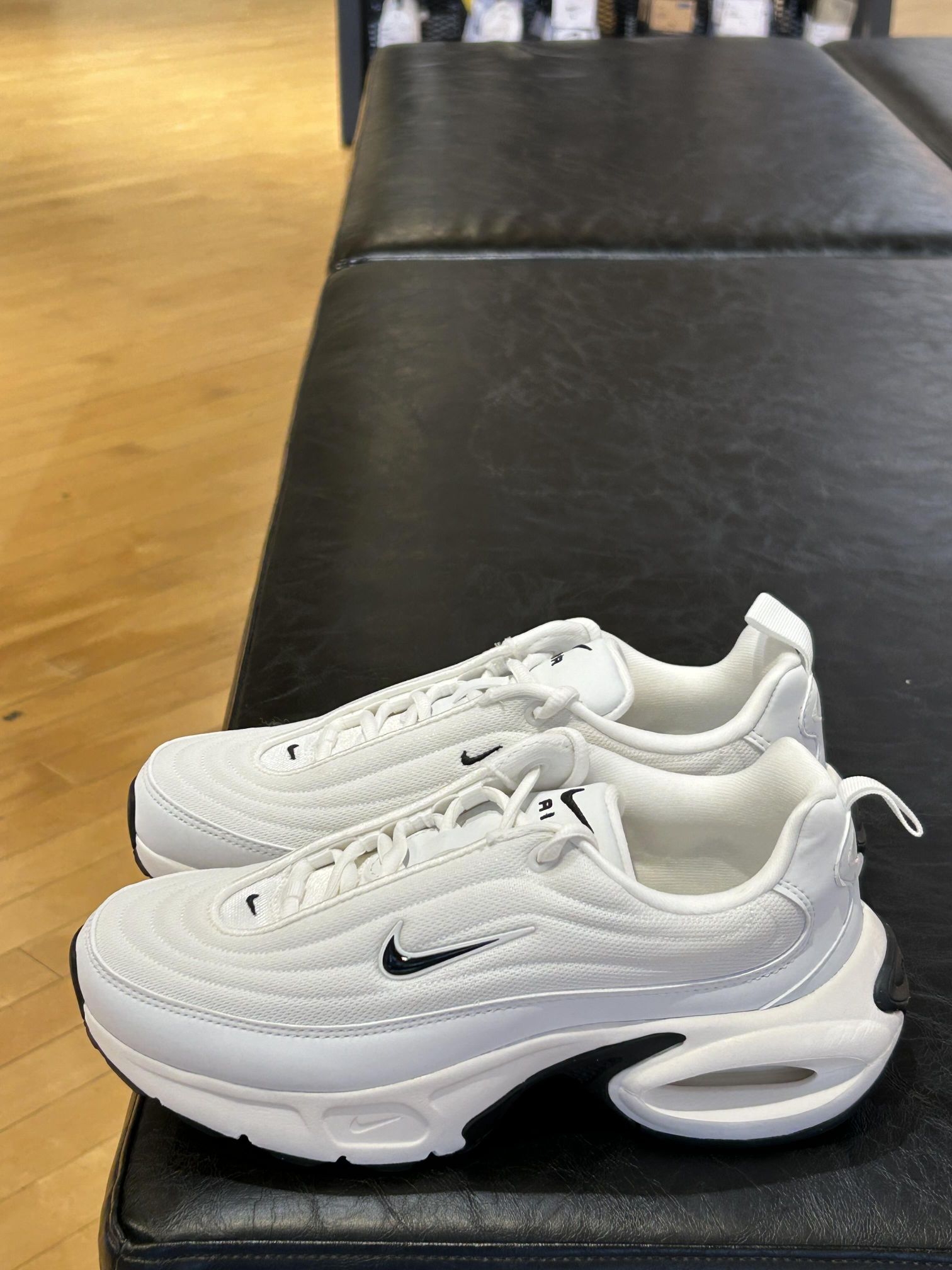 Nike air max🍂谁还没双好看的白色老爹鞋
