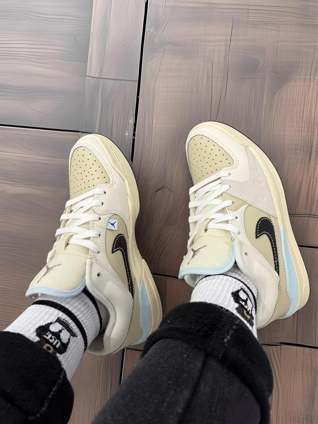 Jordan Stadium 90 🐤近期穿搭出镜率超高的小白鞋