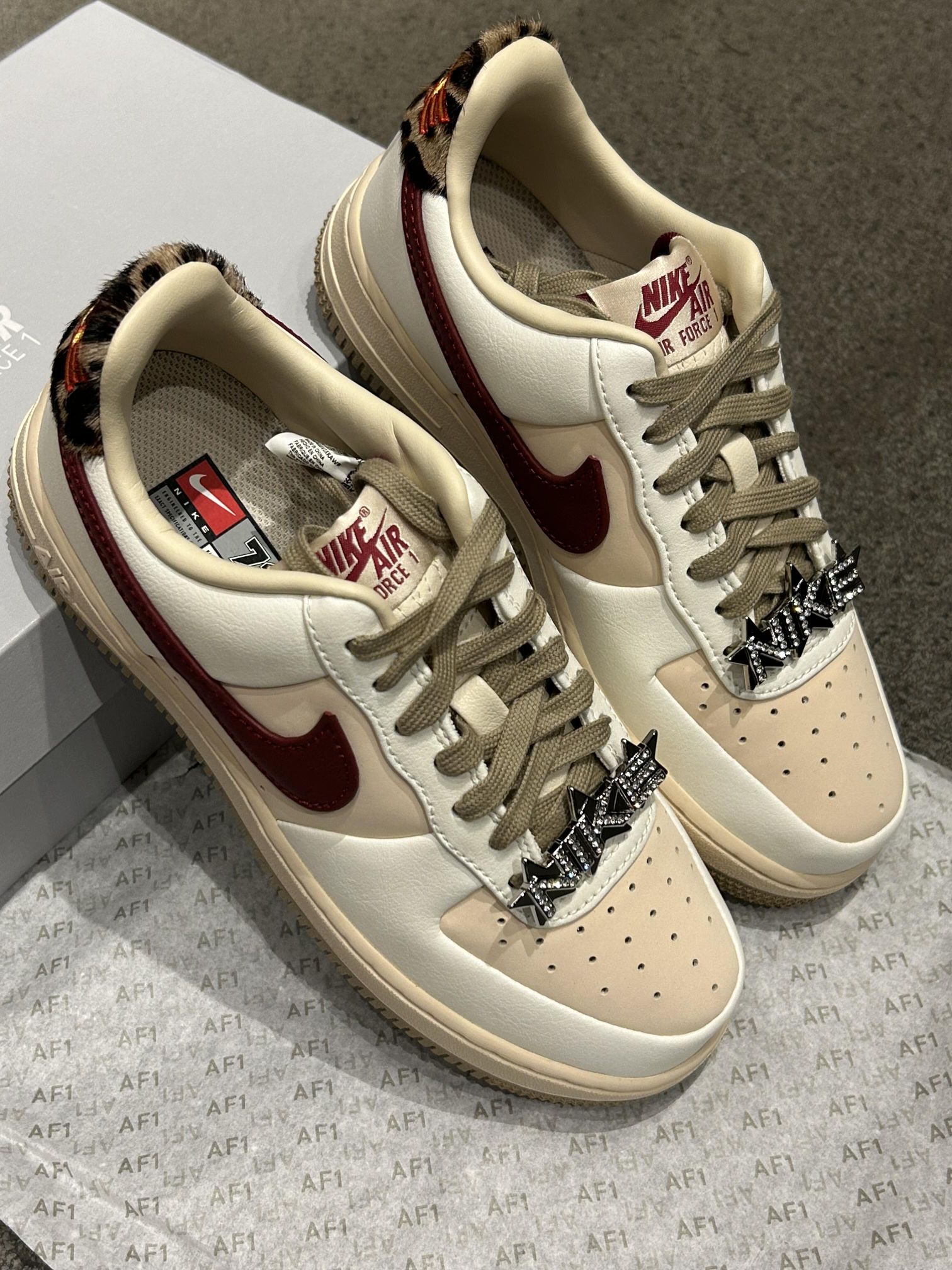 Nike 这双豹纹空军也太好看了吧⁉️

