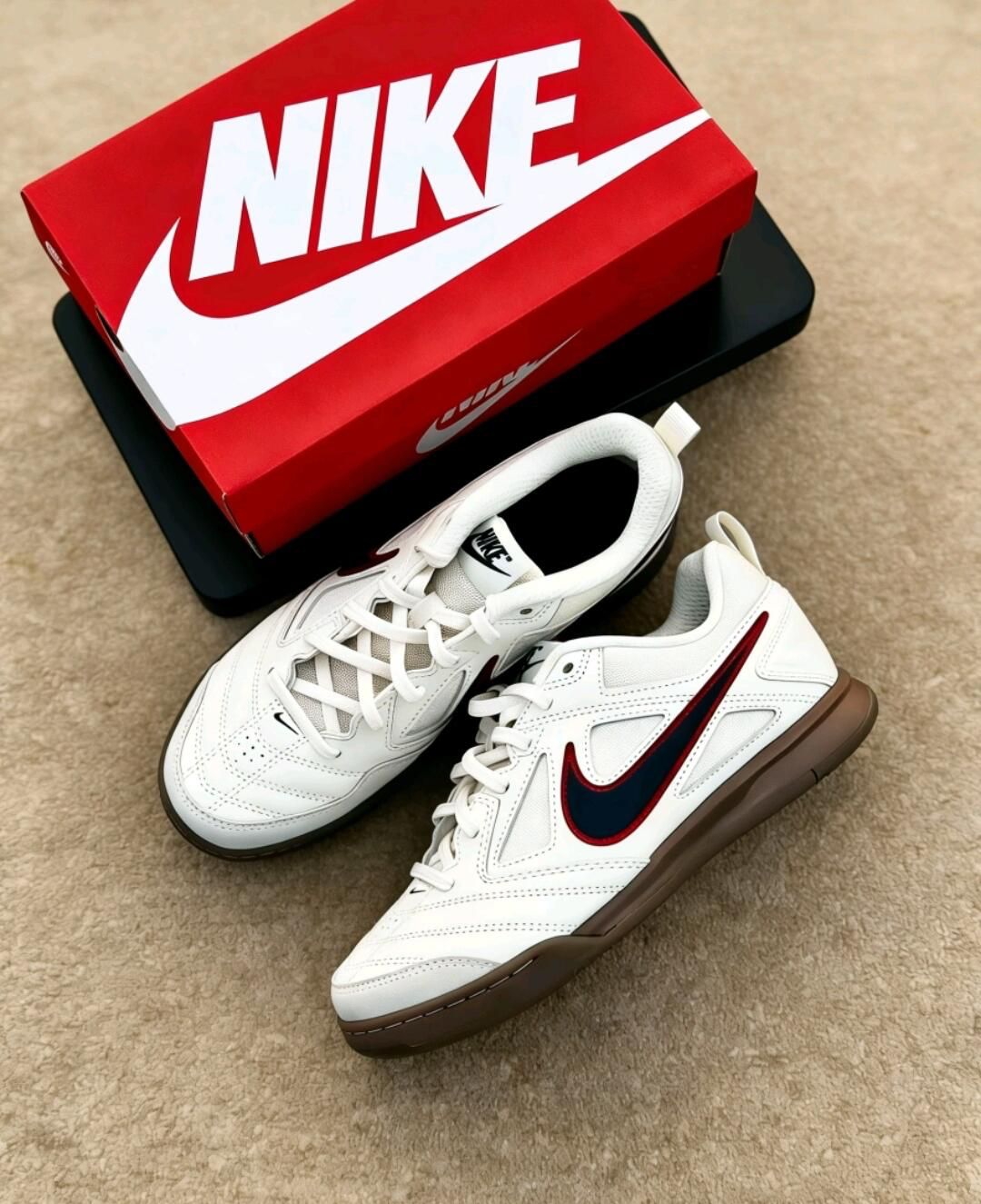 这双Nike Gato，把复古感焊在脚上