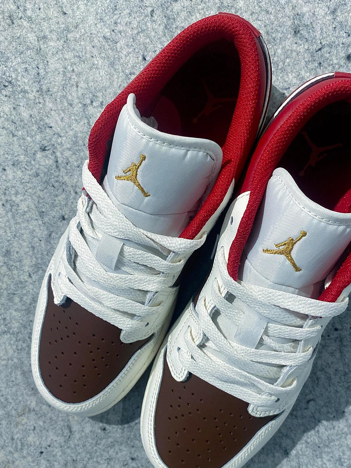 复古红棕AJ1 Low👟 氛围感拉满

