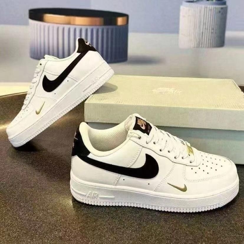 AF1白黑Nike Air

懂的都懂，