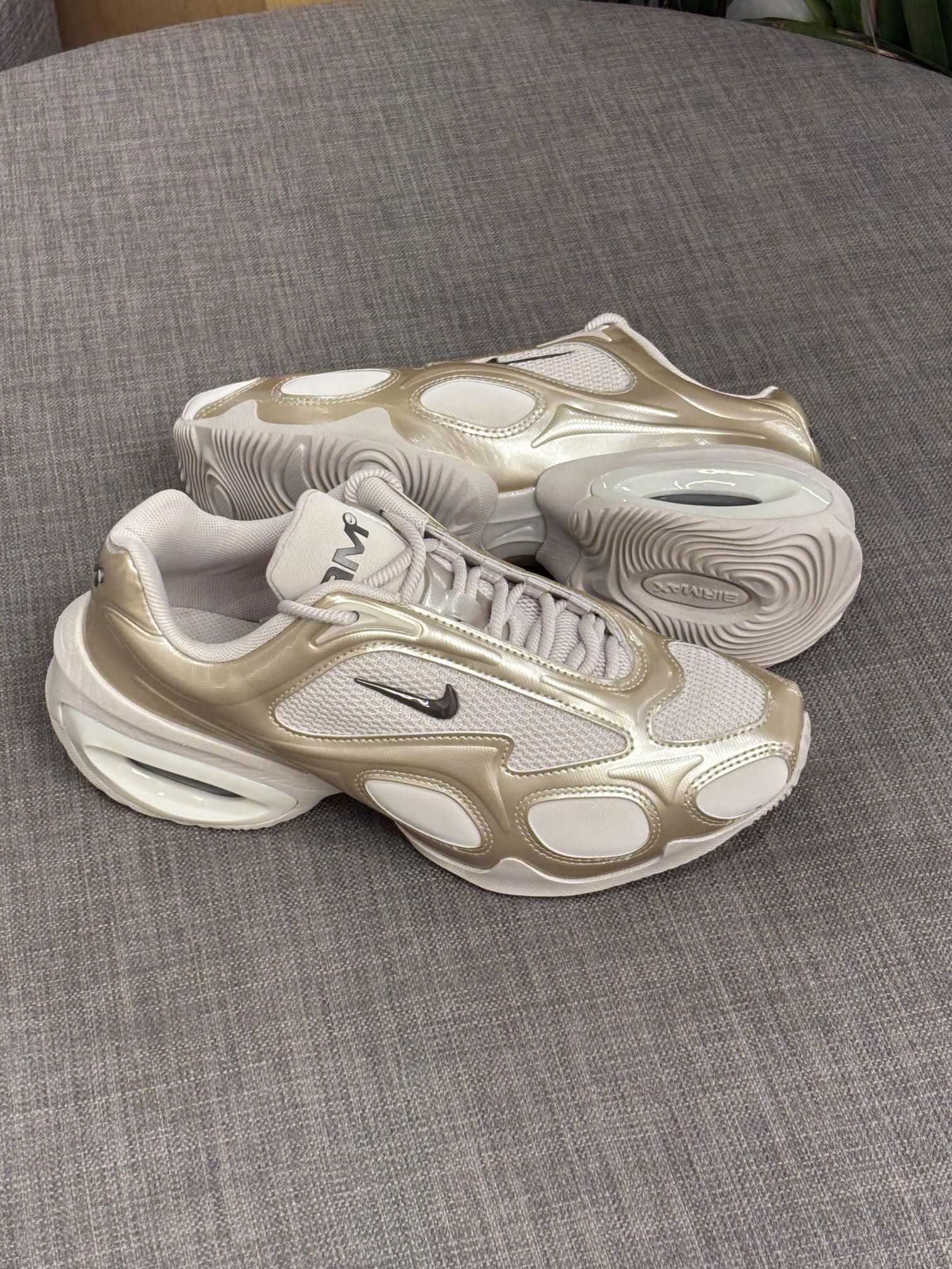 Nike这次是把“大小姐氛围感”做进鞋里