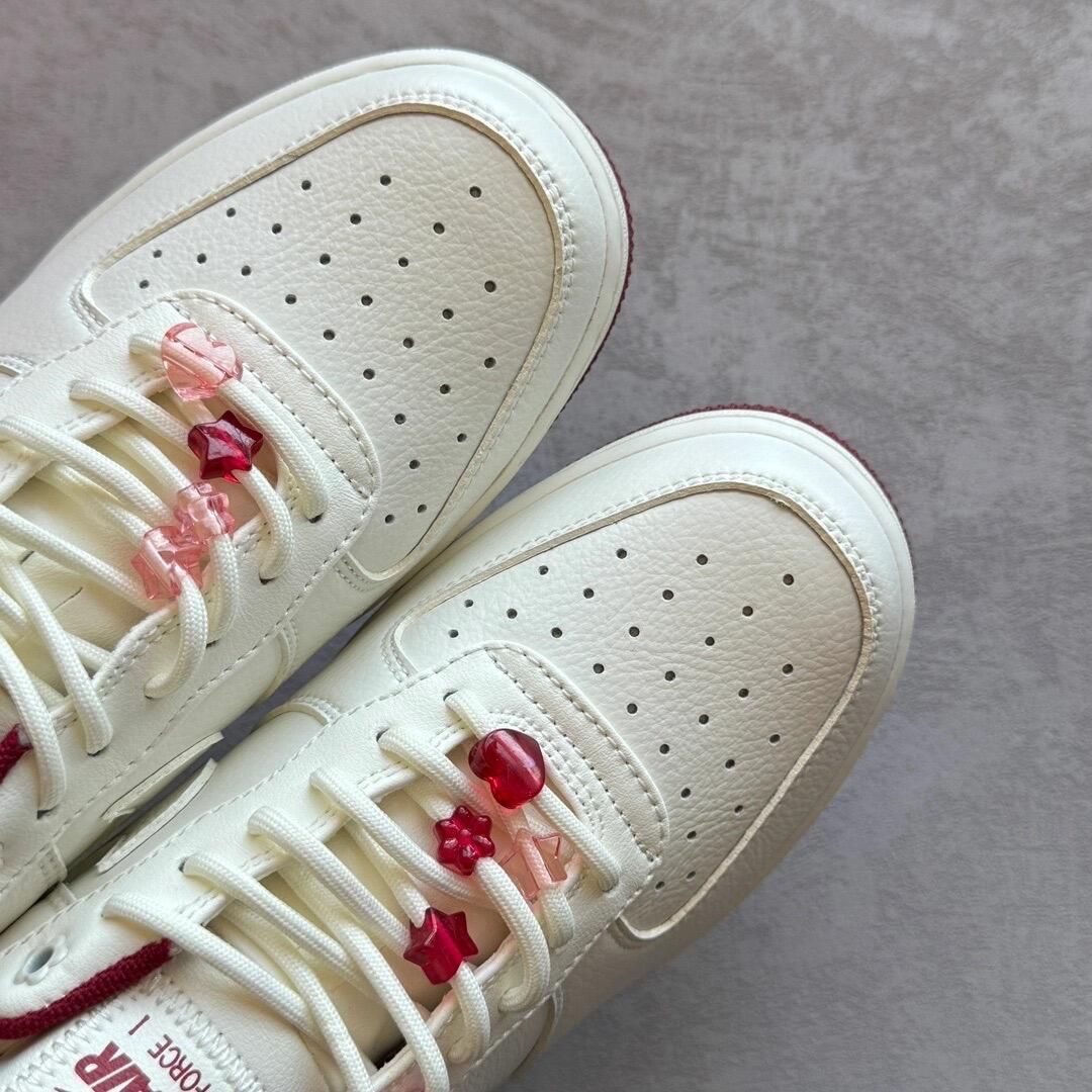布灵布灵红！新年果冻到！

Nike A