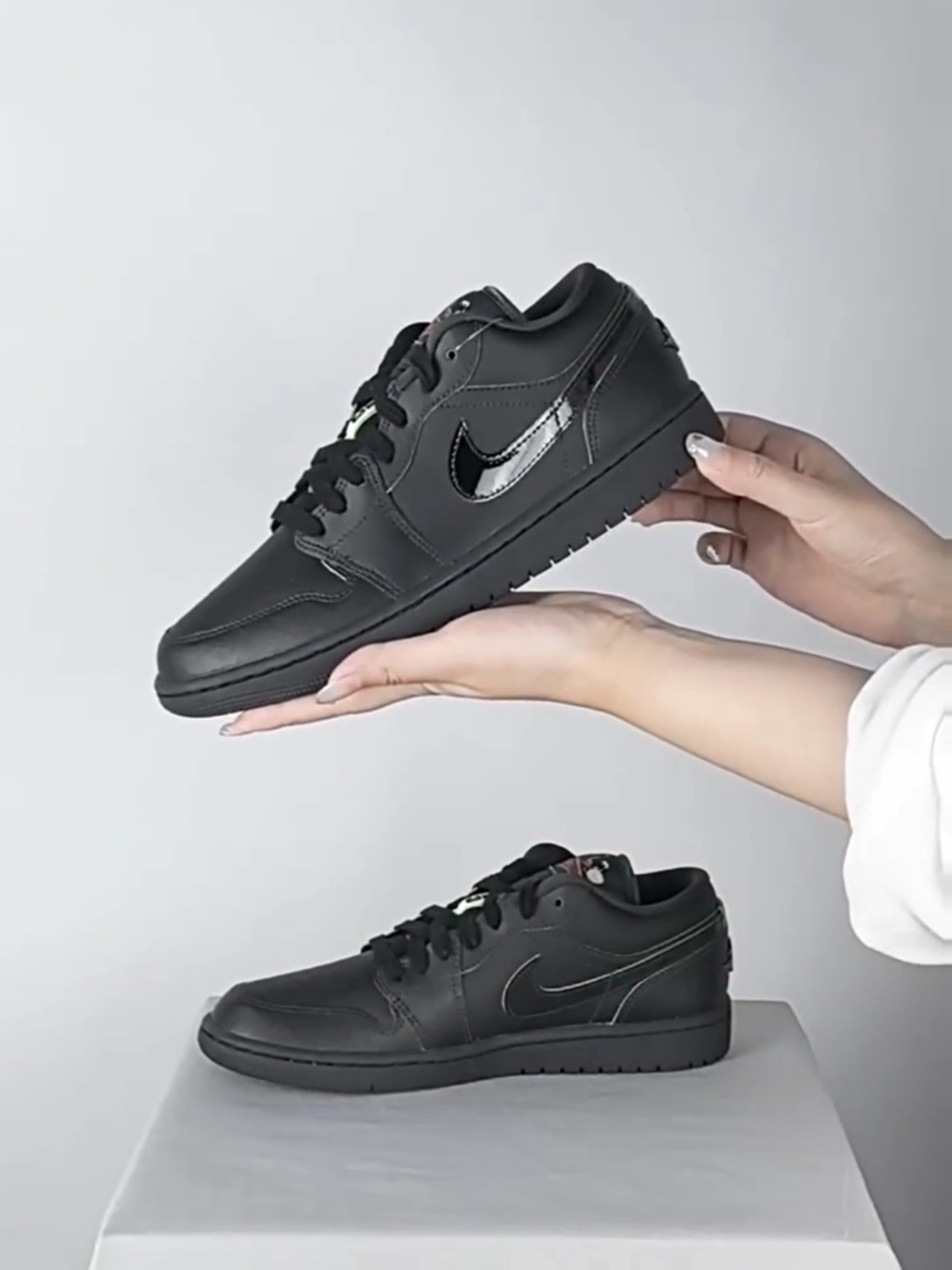 球鞋开箱-黑绿AJ1 Low