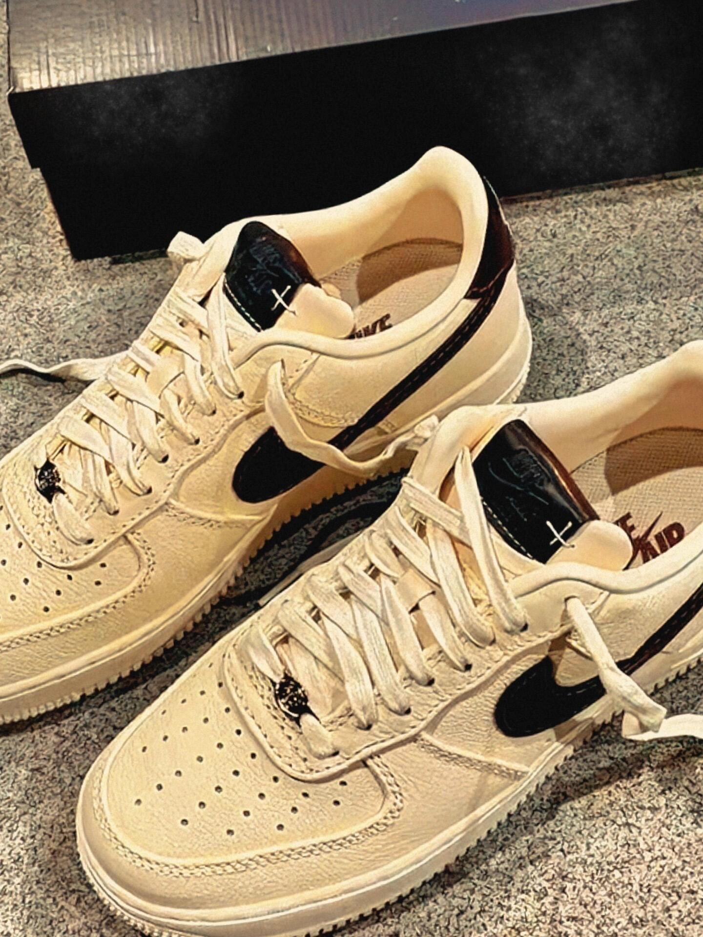 家人们！Nike AF1 米棕板鞋太可以