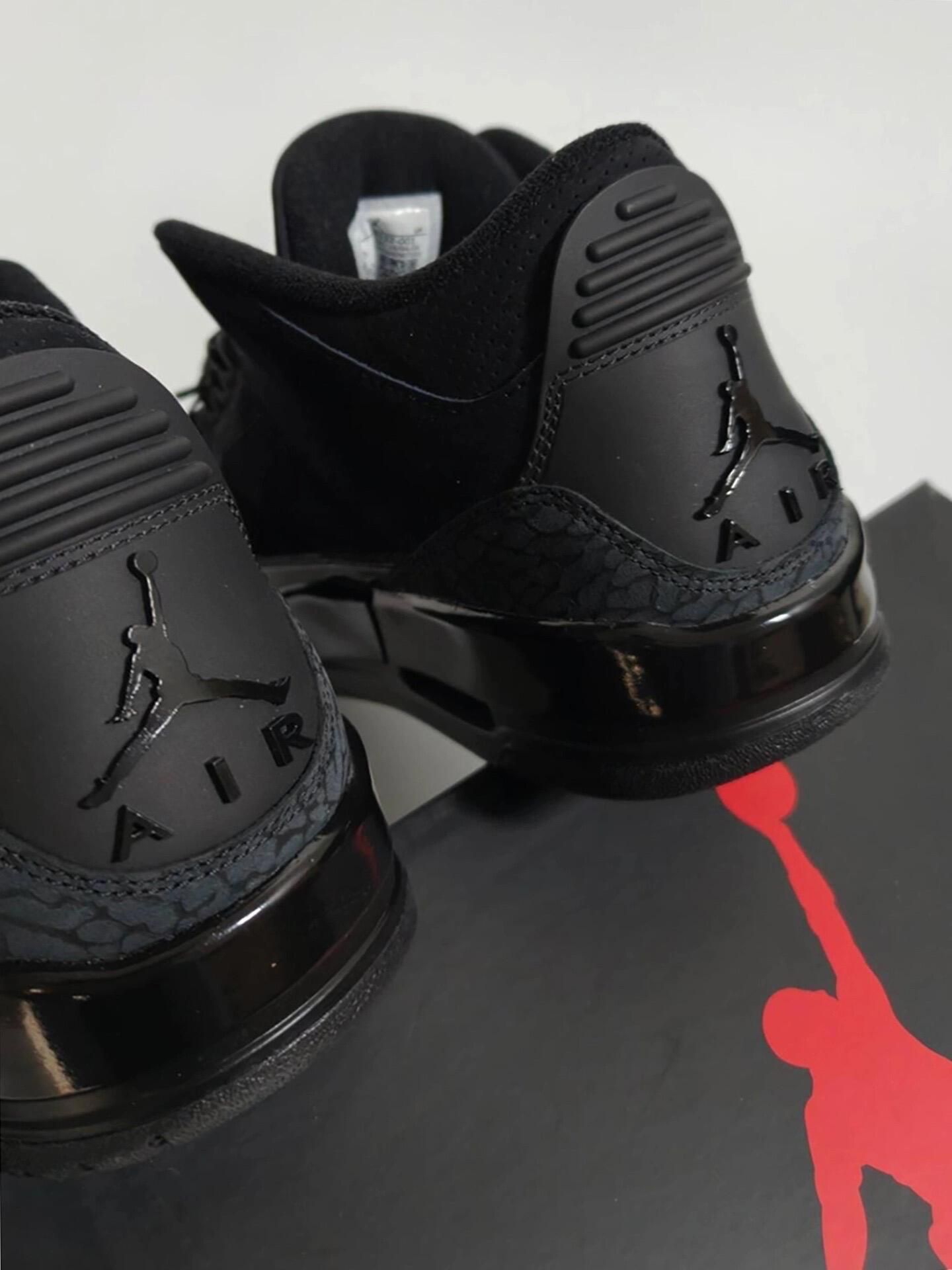AJ3黑猫复刻上脚‼️黑武士风爱惨了😎
