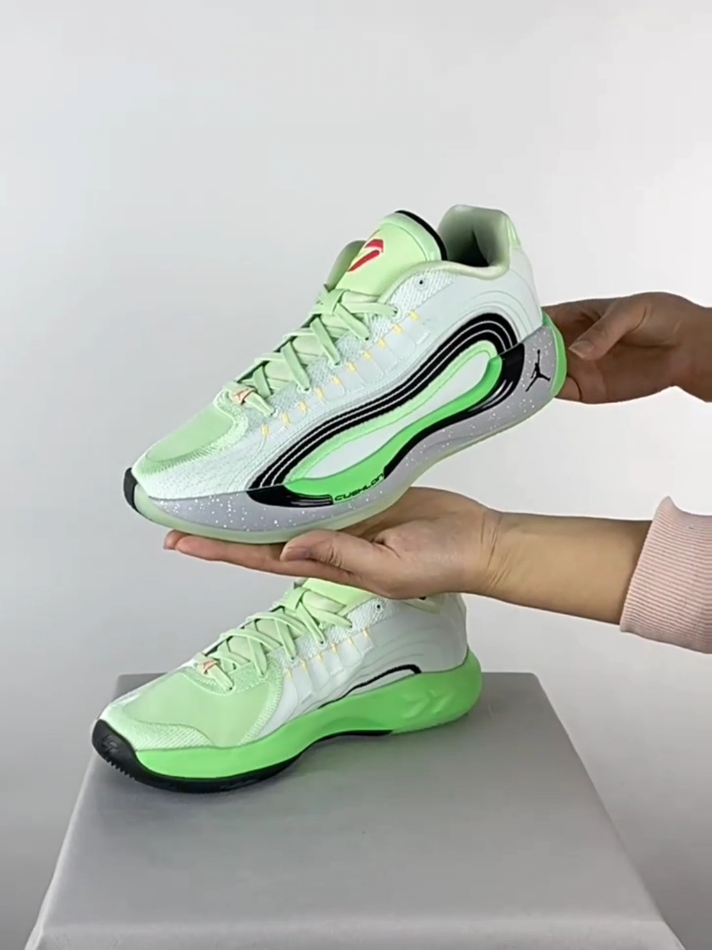 球鞋开箱-东契奇4代