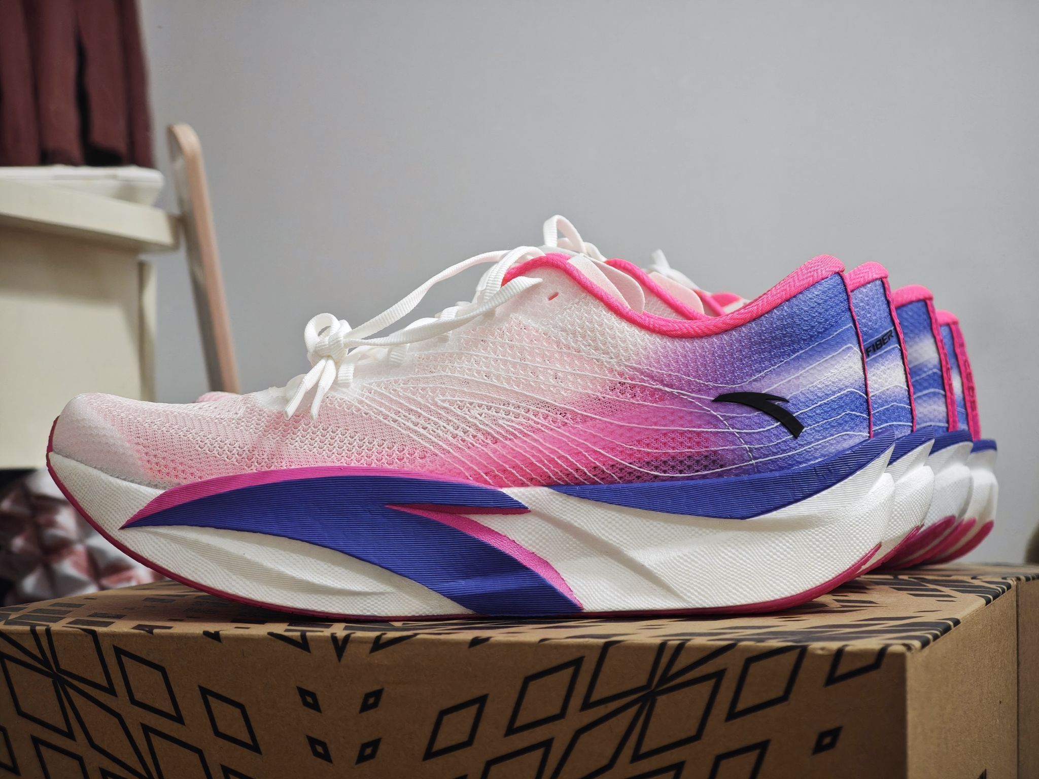 学生党的第一双碳板跑鞋🥳