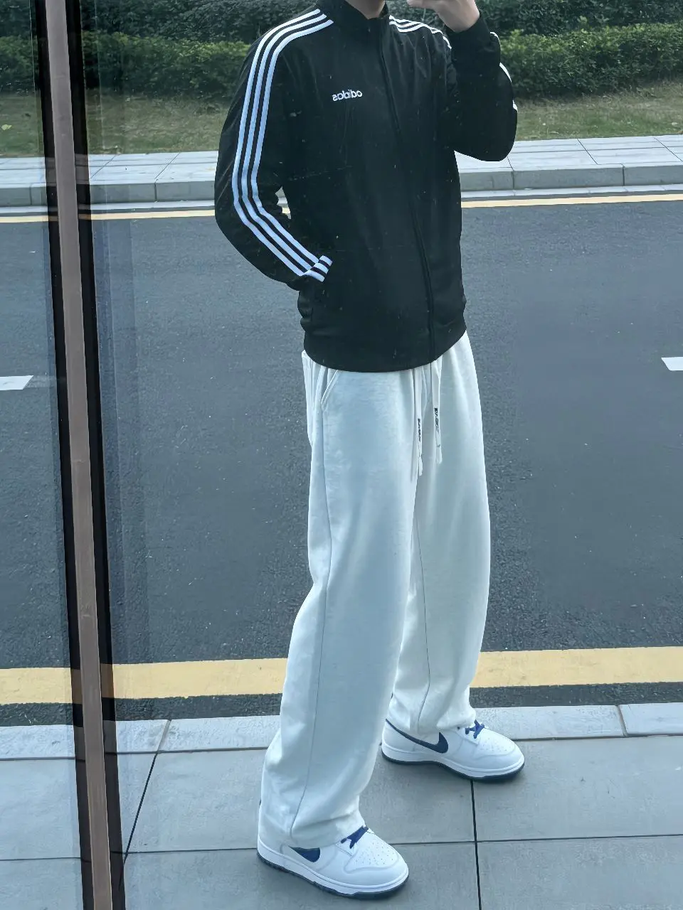 今日穿什么:复古夹克+白蓝Dunk