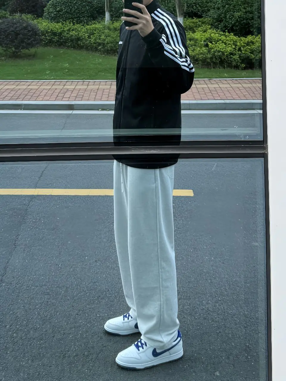 今日穿什么:复古夹克+白蓝Dunk