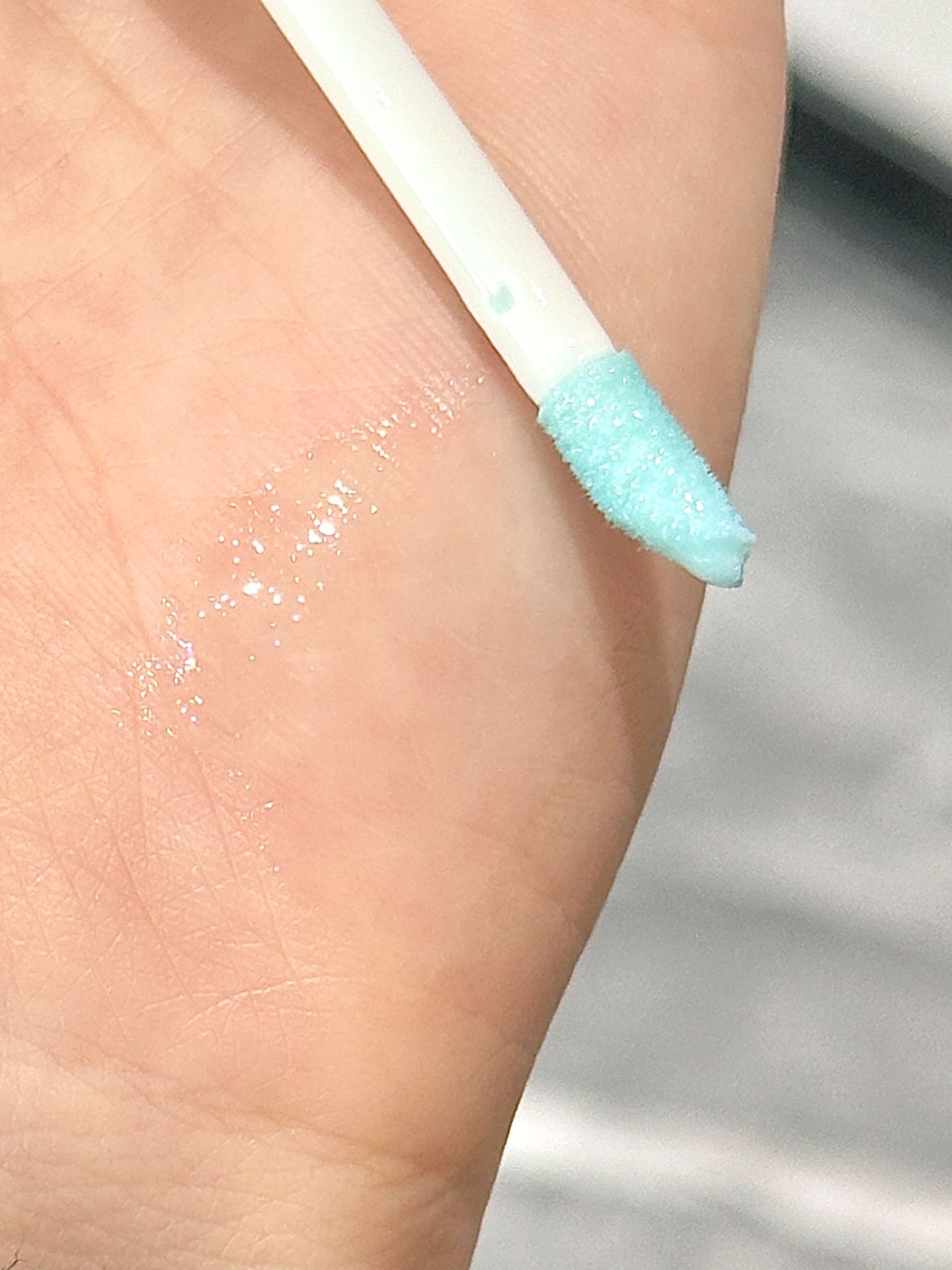 好嫩的baby蓝🩵🫧！介素我可以涂的唇蜜嘛🥹