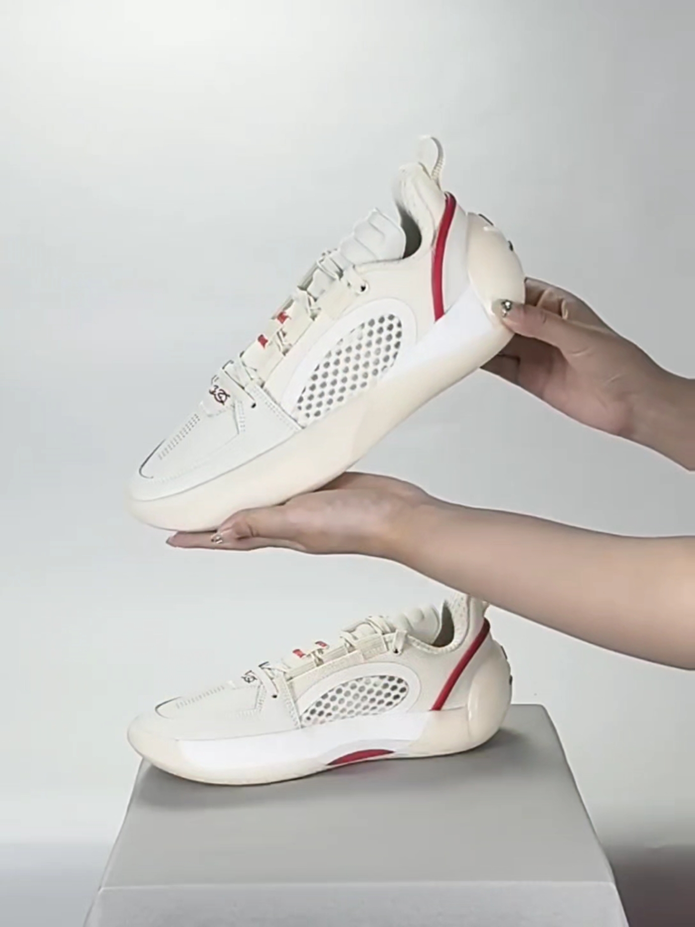 球鞋开箱-米白全城12 Encore