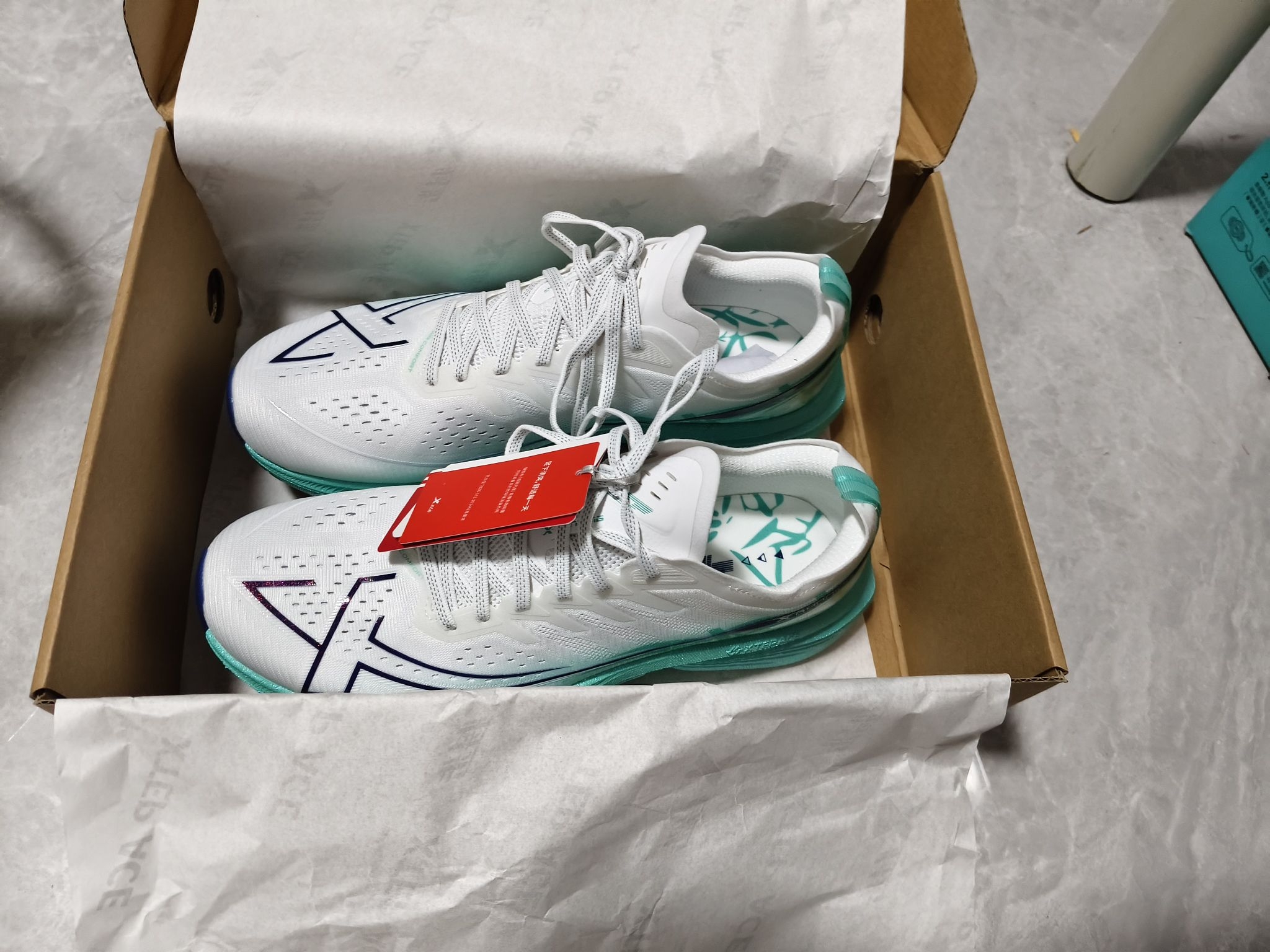 #好看 这个鞋挺好的 万金油跑鞋  平常