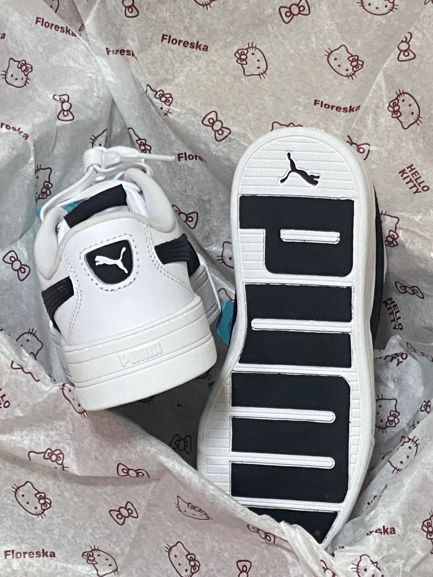 👟因为鞋底反复爱上一双鞋～