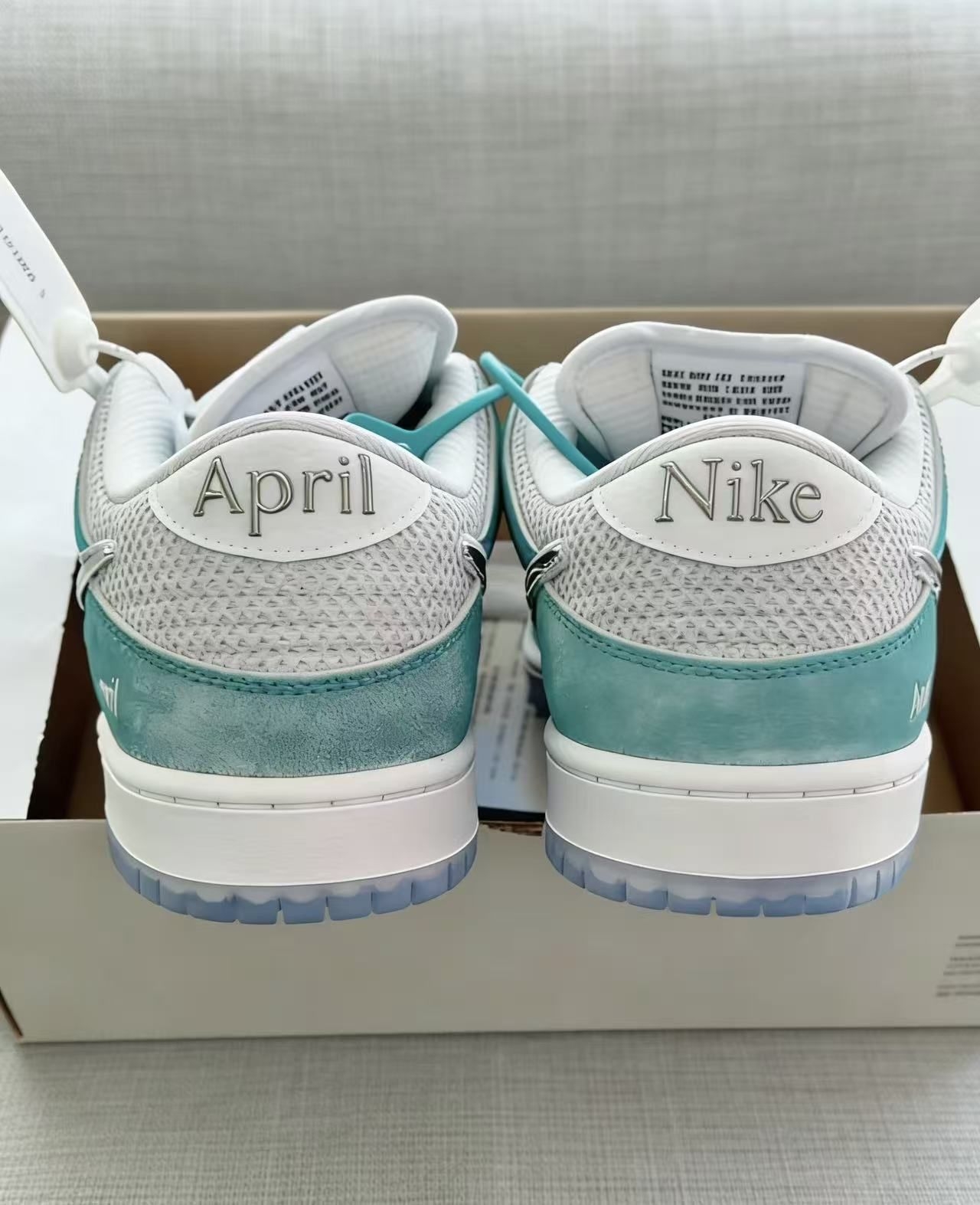 金属银勾点睛！April配色Dunk太会了！