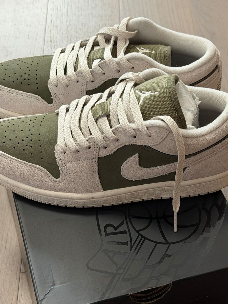 低饱和橄榄绿AJ1｜通勤&休闲都能打的万能鞋款