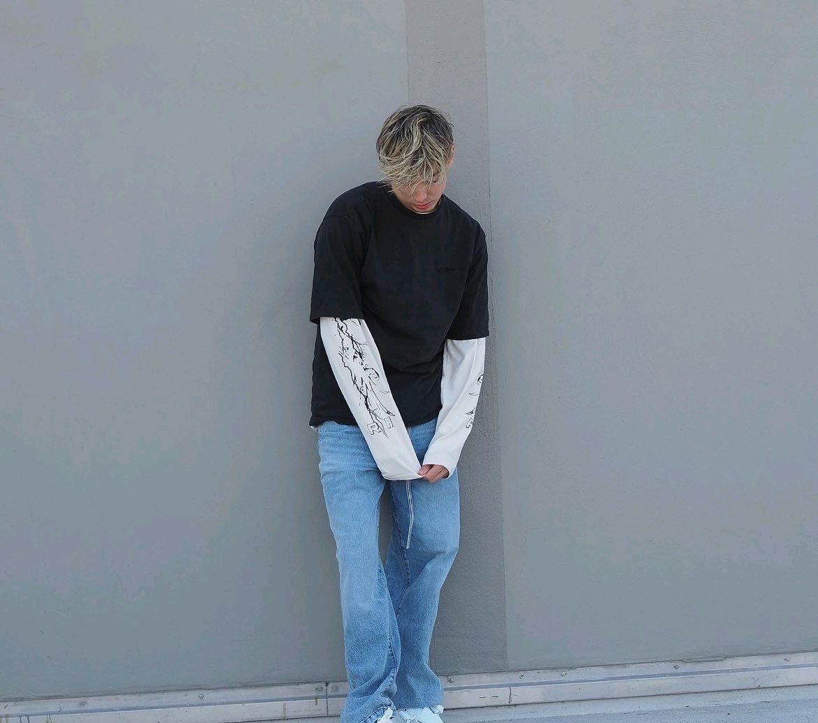 每个人的鞋柜里都应该有一双小白鞋