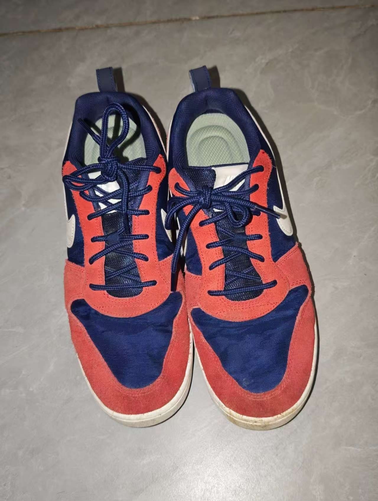 潮男出街神器！Nike红蓝低帮板鞋巨百搭