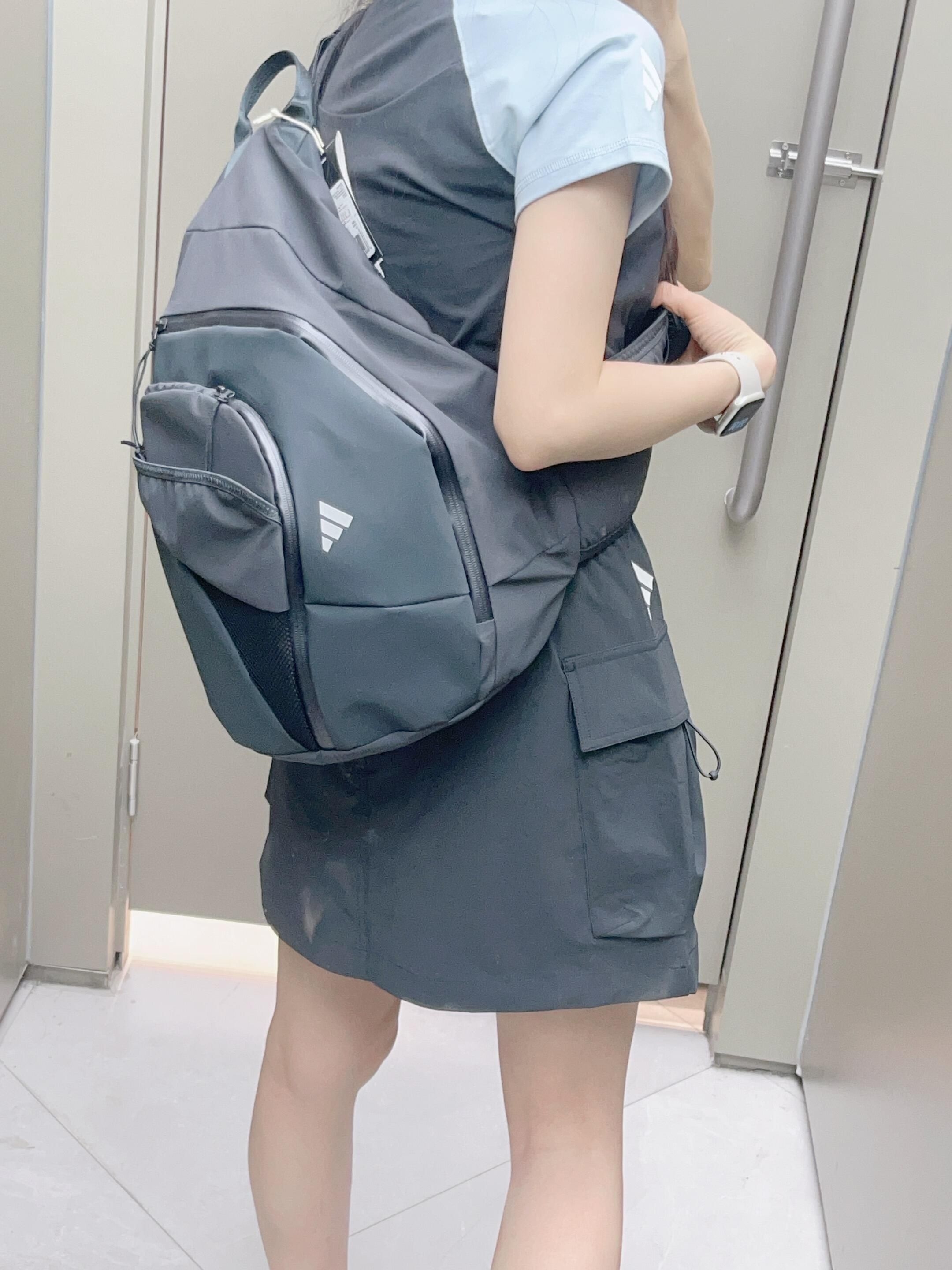 all black 机能风🖤书包🎒