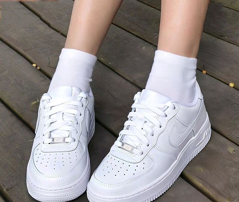 NikeAir Force 1 LE 皮革 千禧经典复古风格 防滑减震耐磨 低帮 儿童板鞋 纯白 