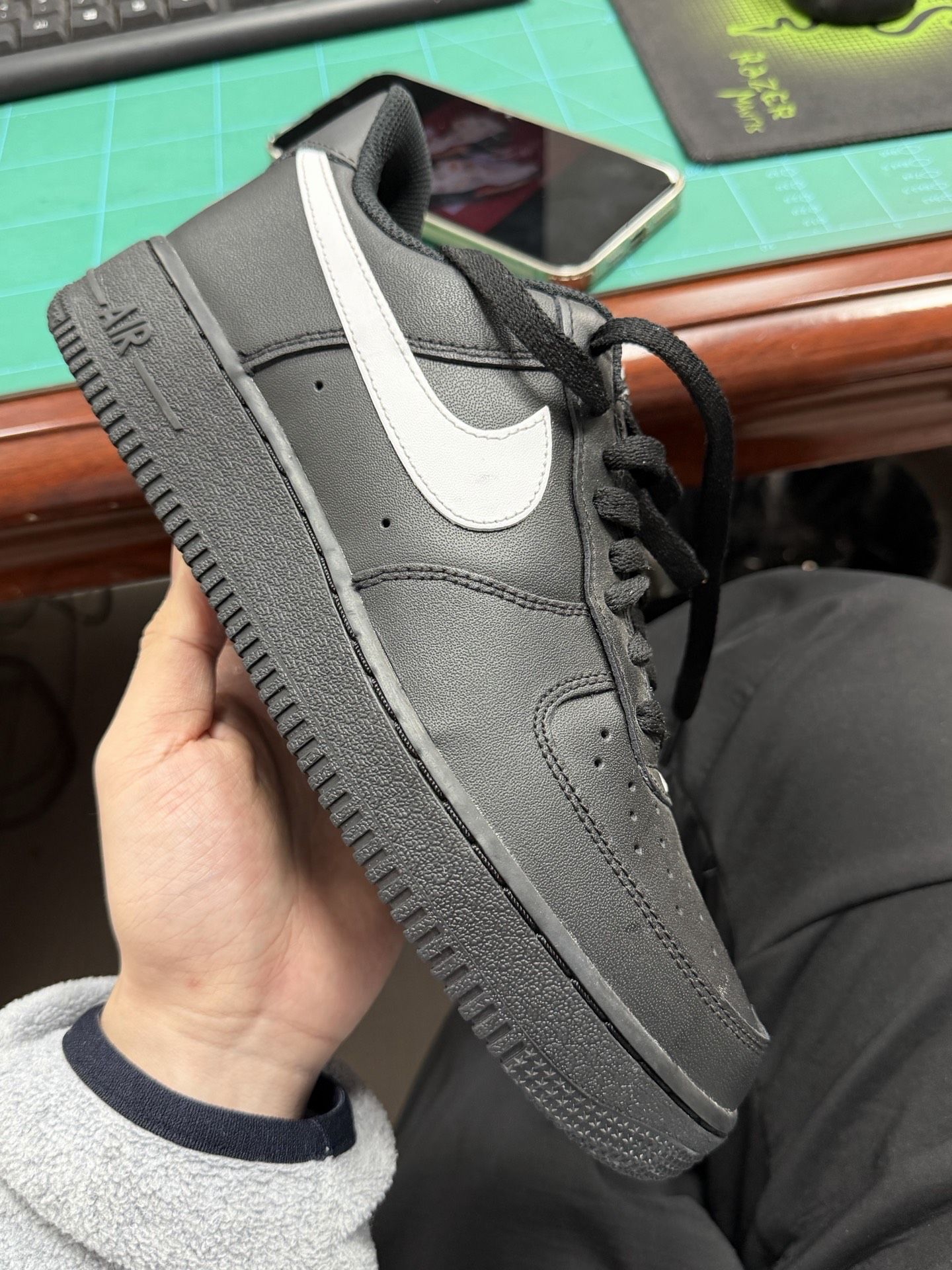 永不过时的黑魂！Air Force 1黑白勾太适合通勤了✨