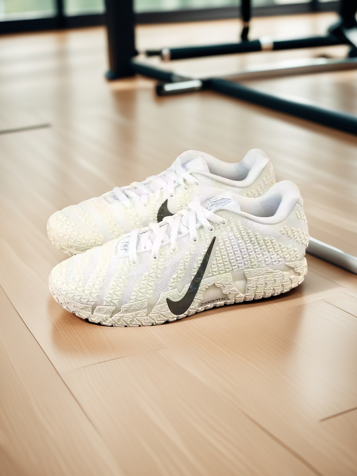 球鞋开箱-白棕莫兰特3代