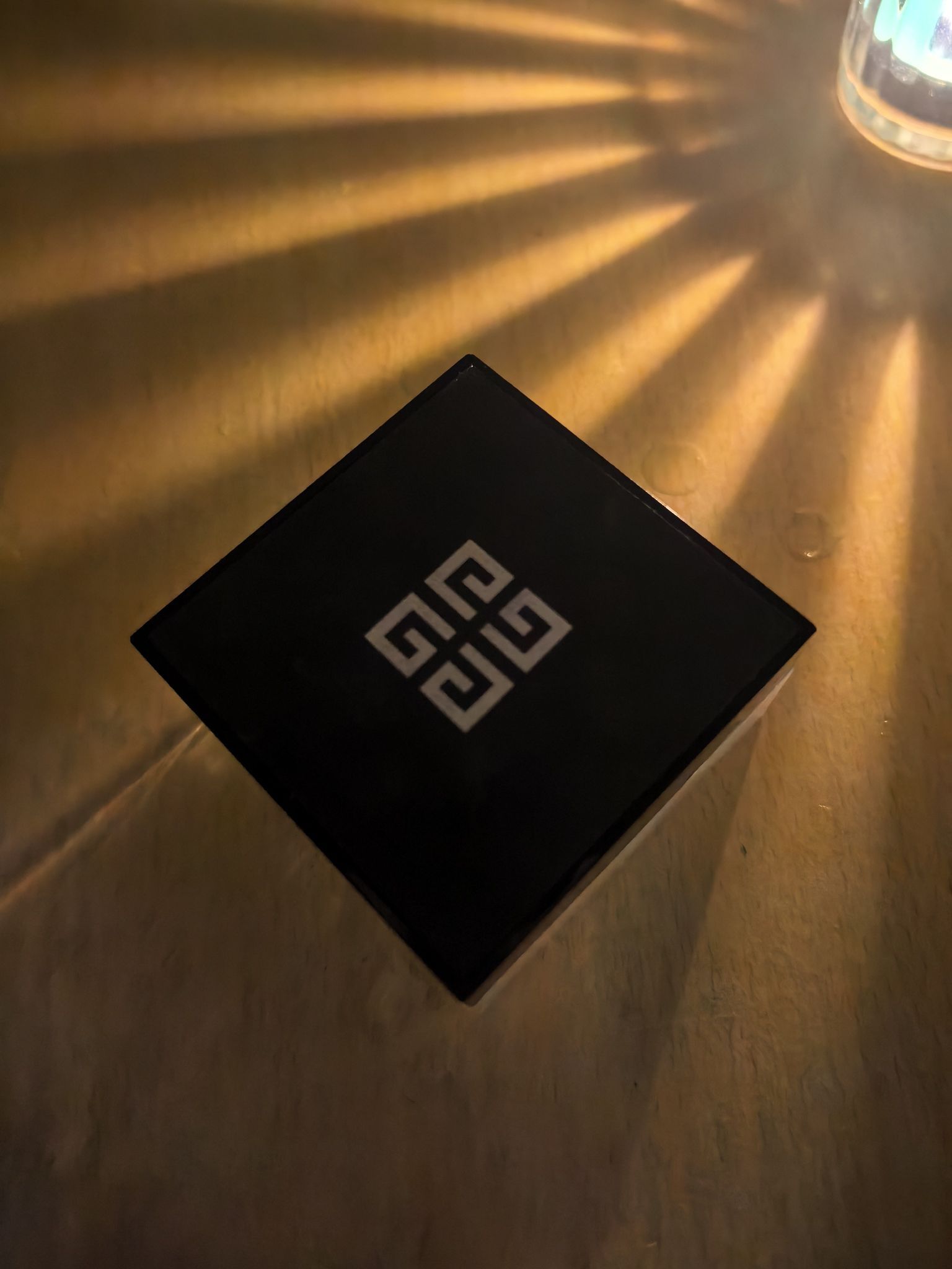 纪梵希四宫格散粉✨散粉界的白月光！定妆+磨皮一步到位