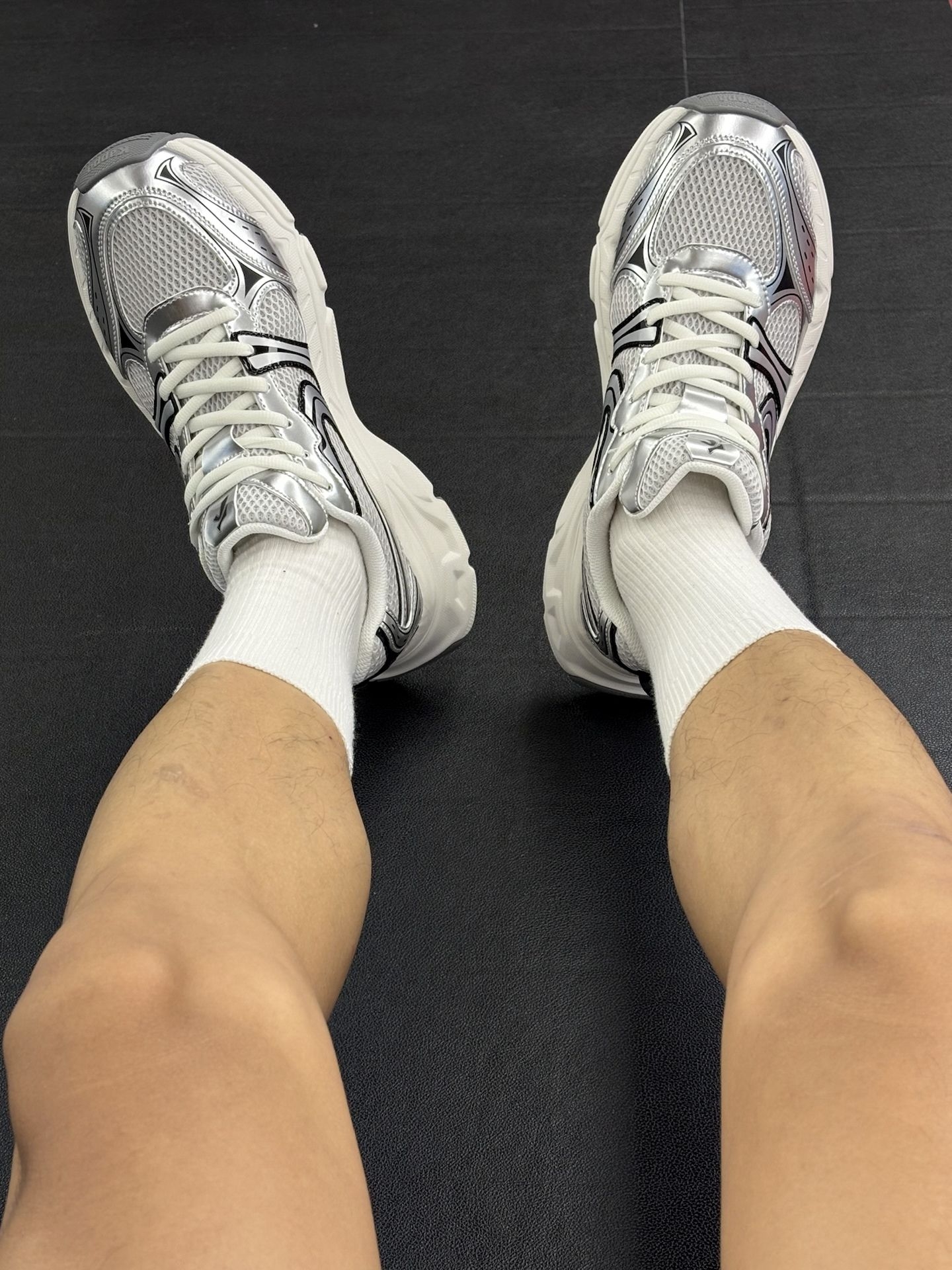 lululemon男孩今日健身打卡