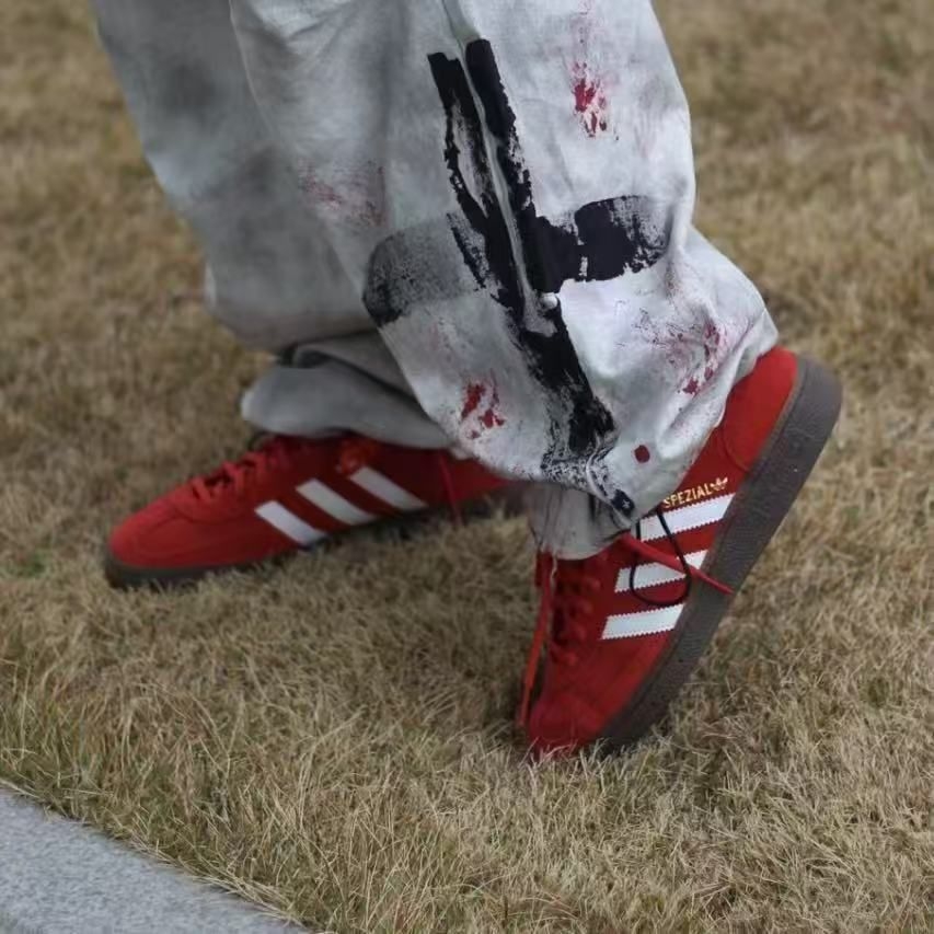 🔴 今天穿这双出门被问了三次链接！复古红｜adidas Handball Spezial 上脚