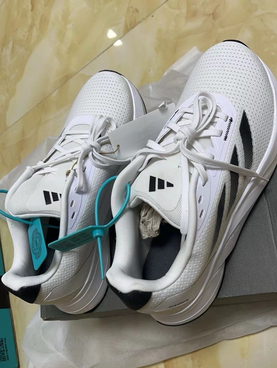 我的出游鞋搭子，Adidas性价比跑鞋