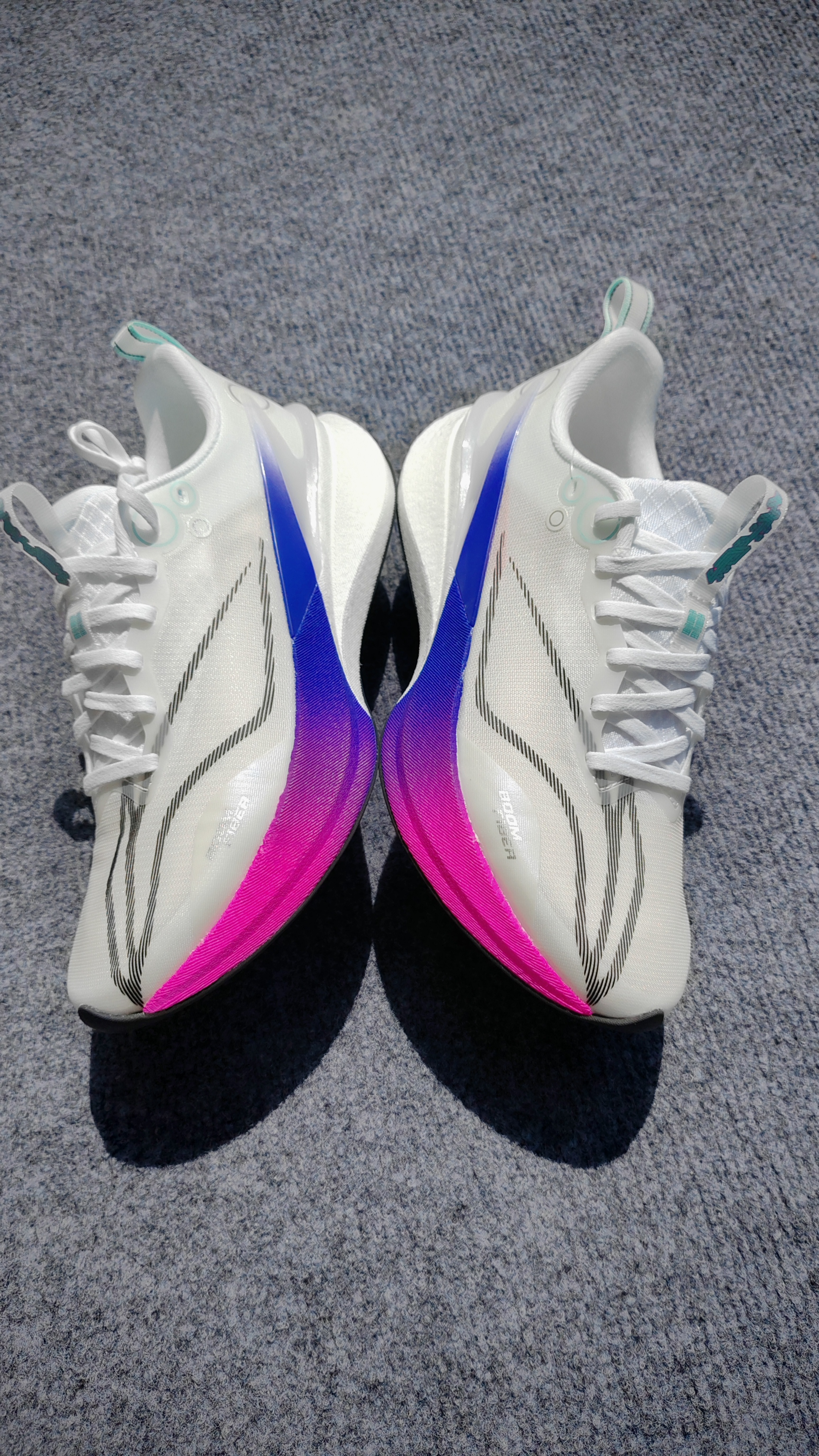 䨻科技跑鞋❗赤兔8Pro上脚轻弹体验