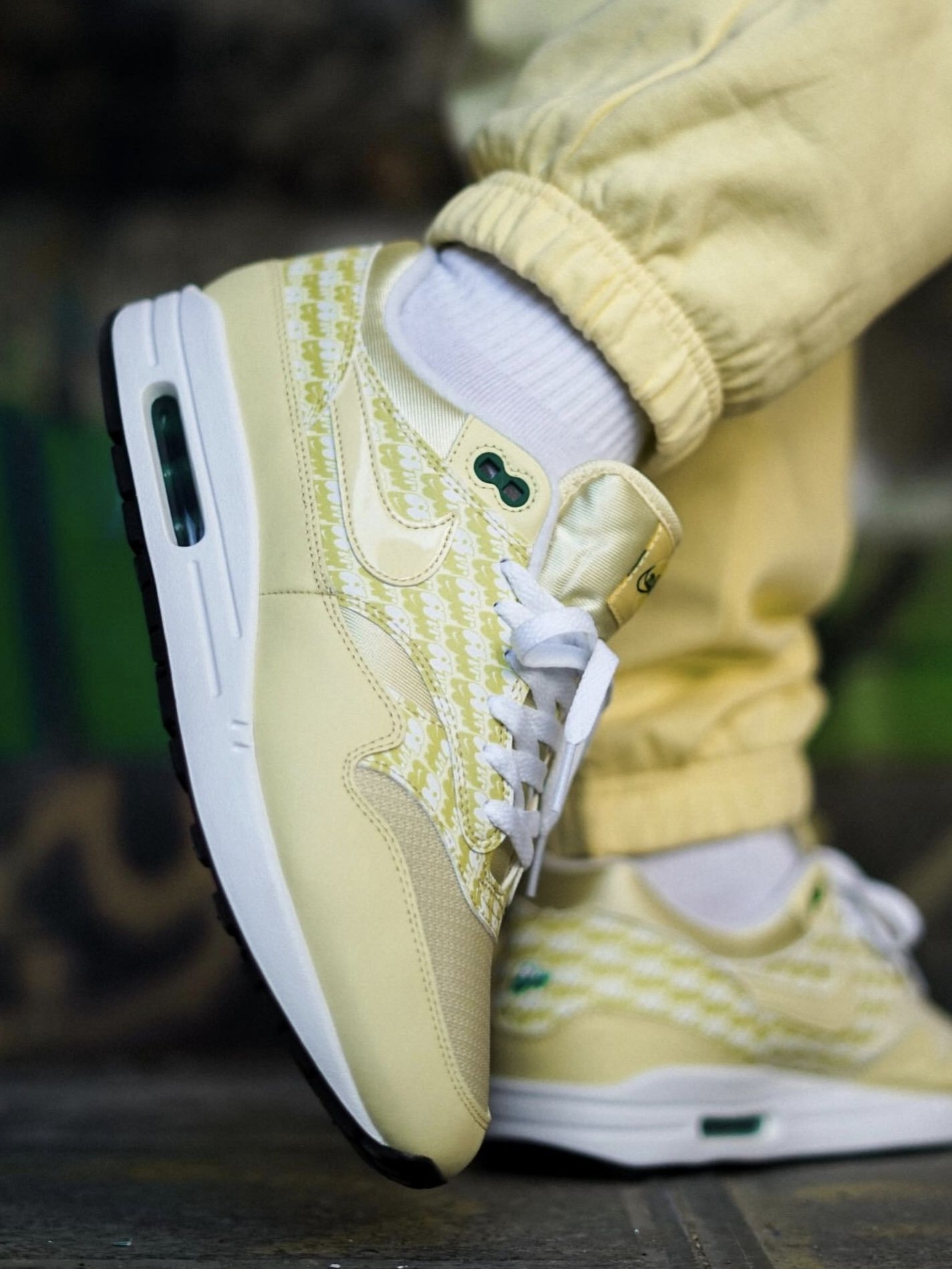踏春出片穿这双｜Air Max 1 “Lemonade”，把春日酸甜穿在脚上 