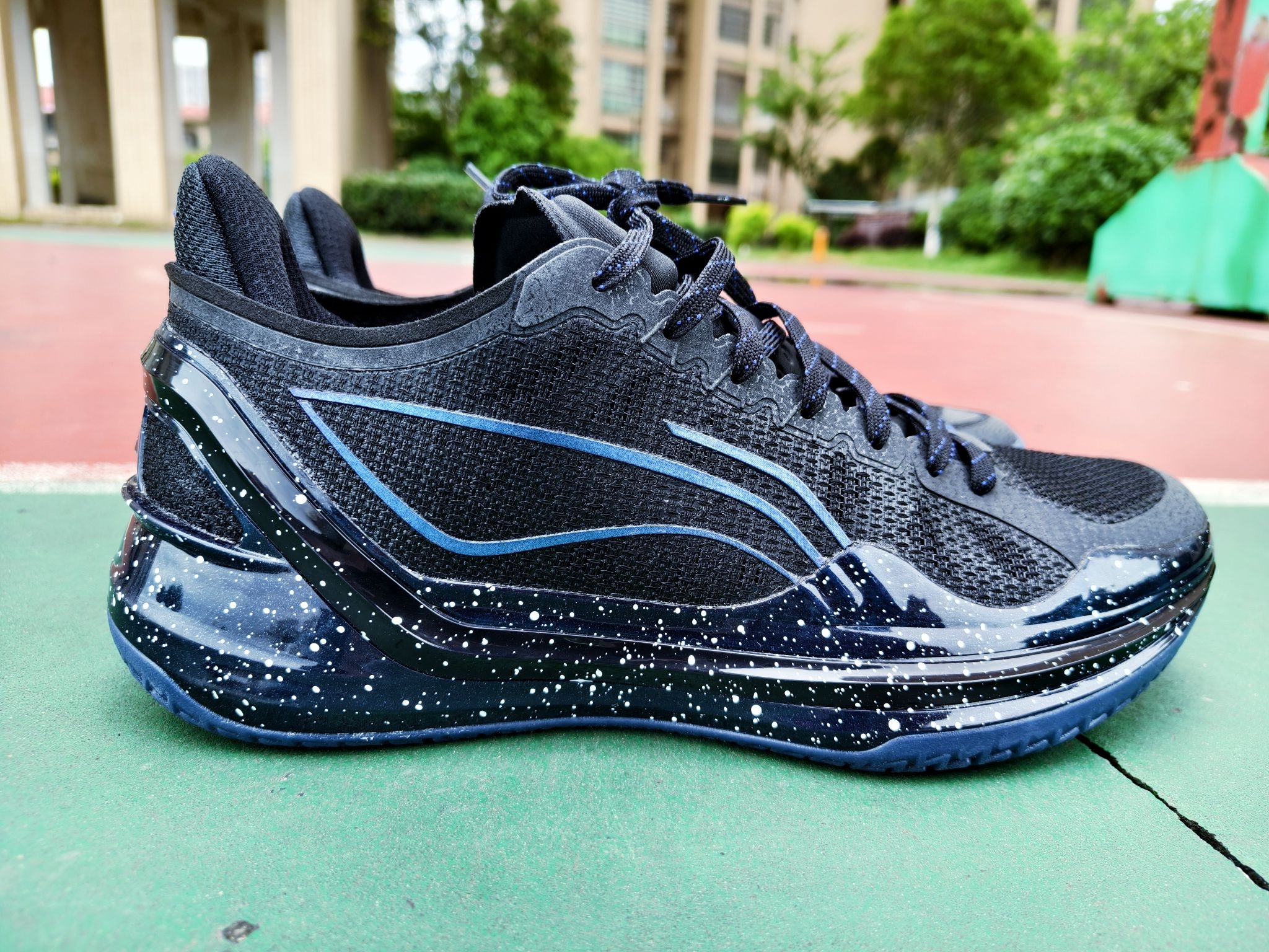 24年神鞋？！如今能不能代签？？