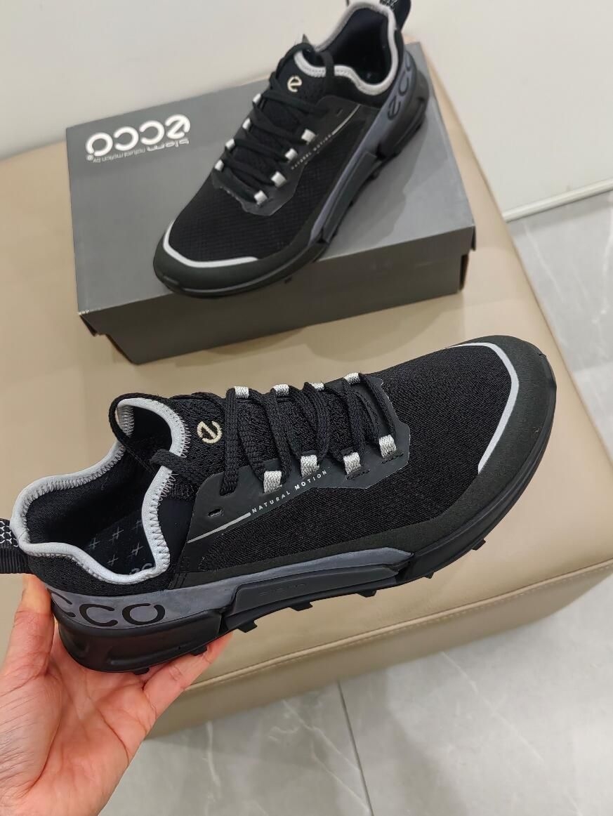 ECCO·爱步 奥途824254登山鞋
