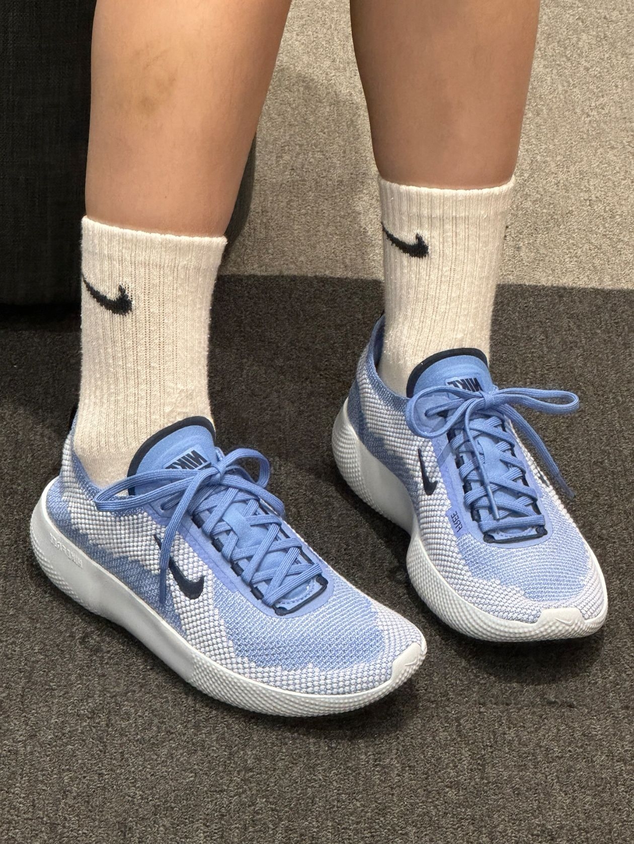 夏天和Nike赤足锁死是谁的脚感搭子我不说