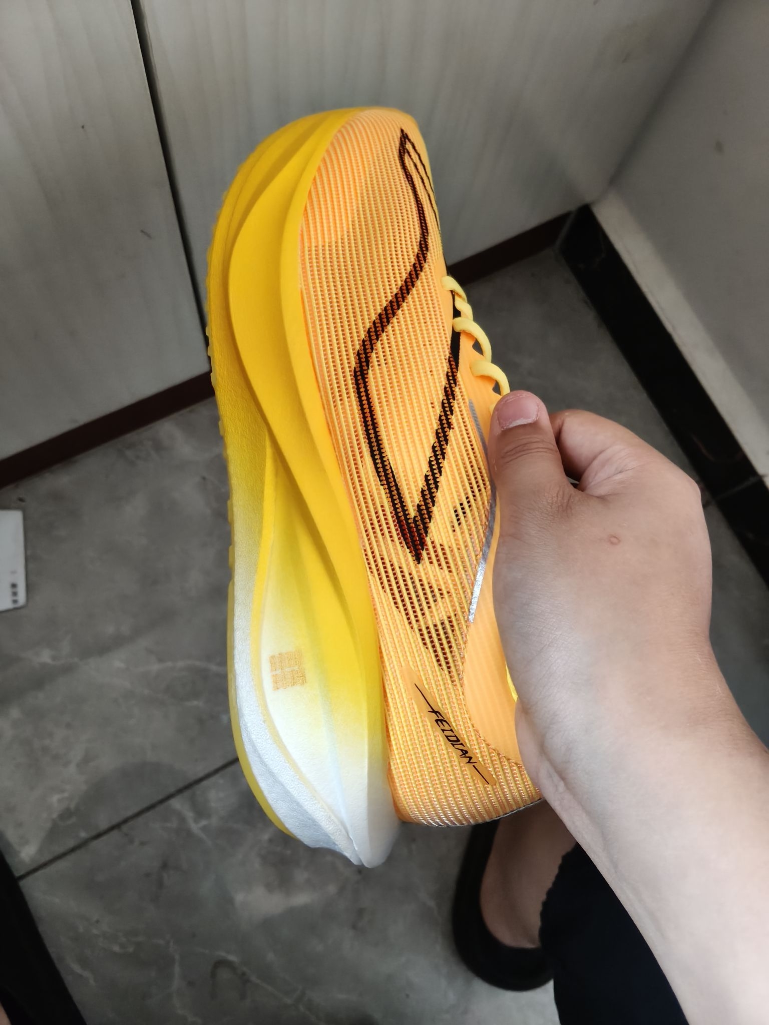 👟球鞋名称：

📌是否偏码【偏大/不偏码