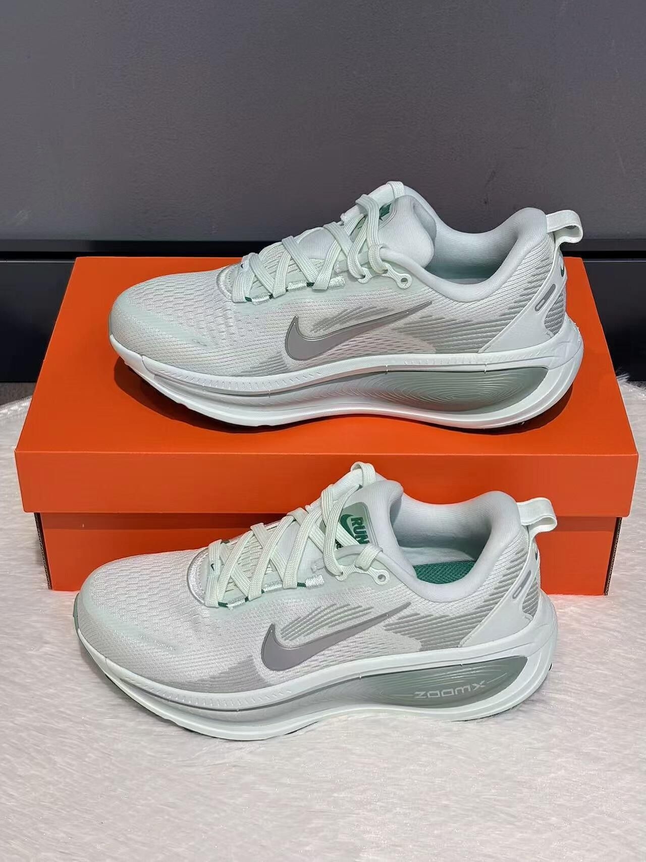 这双鞋真的好仙呀～～～ 薄荷绿Nike 